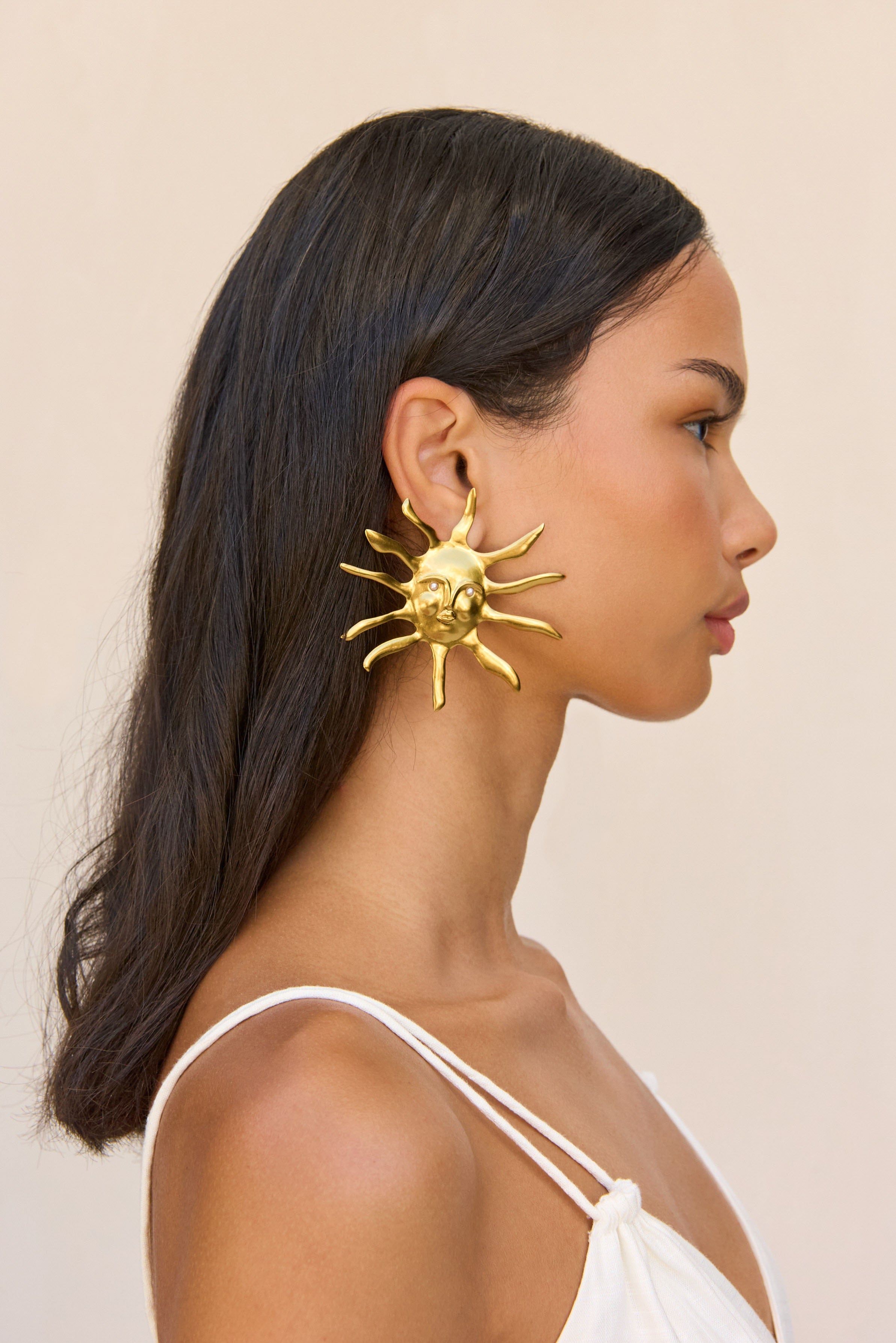 LEO EARRING - ANTIQUE BRASS