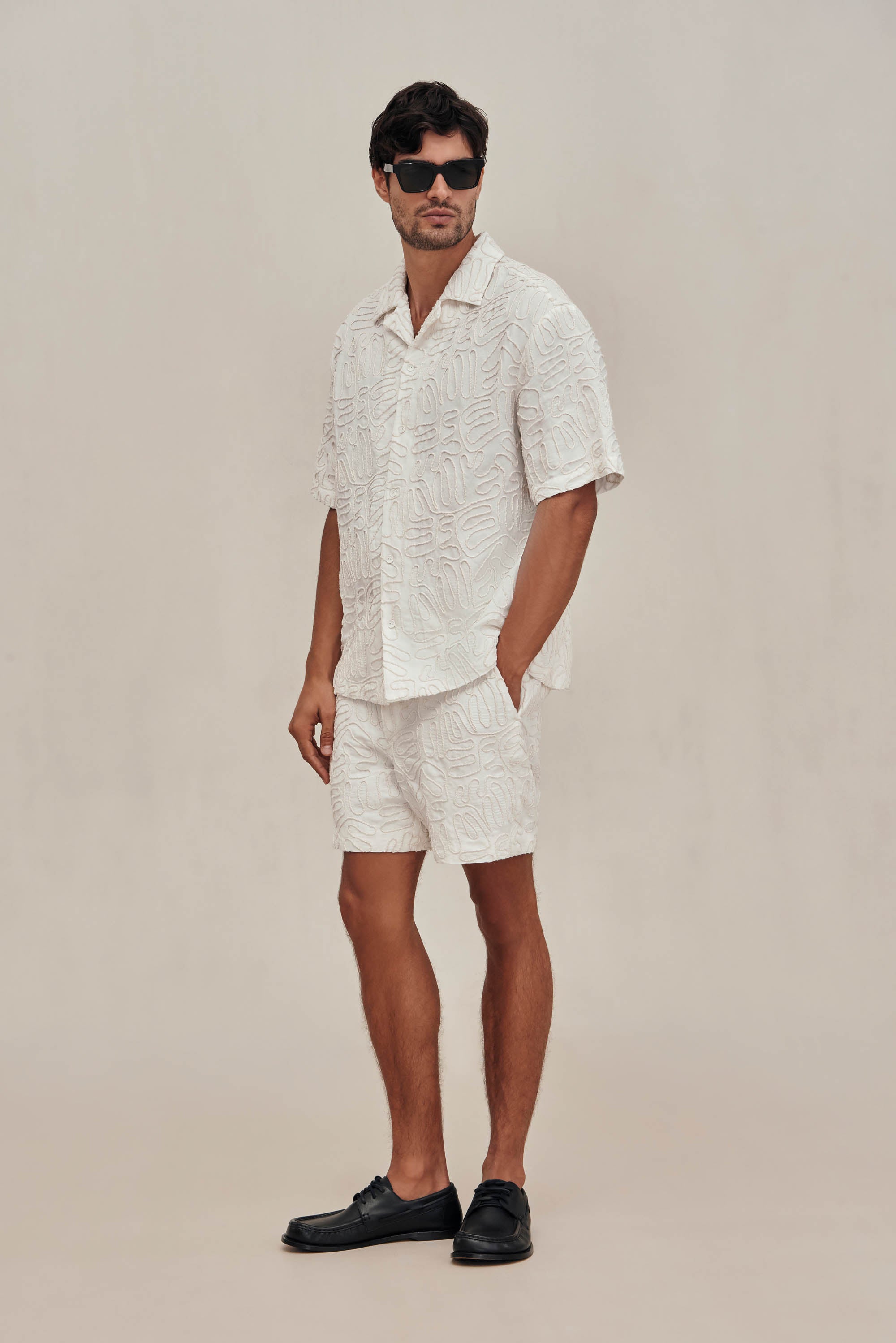 LUCIO SHORT - OFF WHITE MULTI