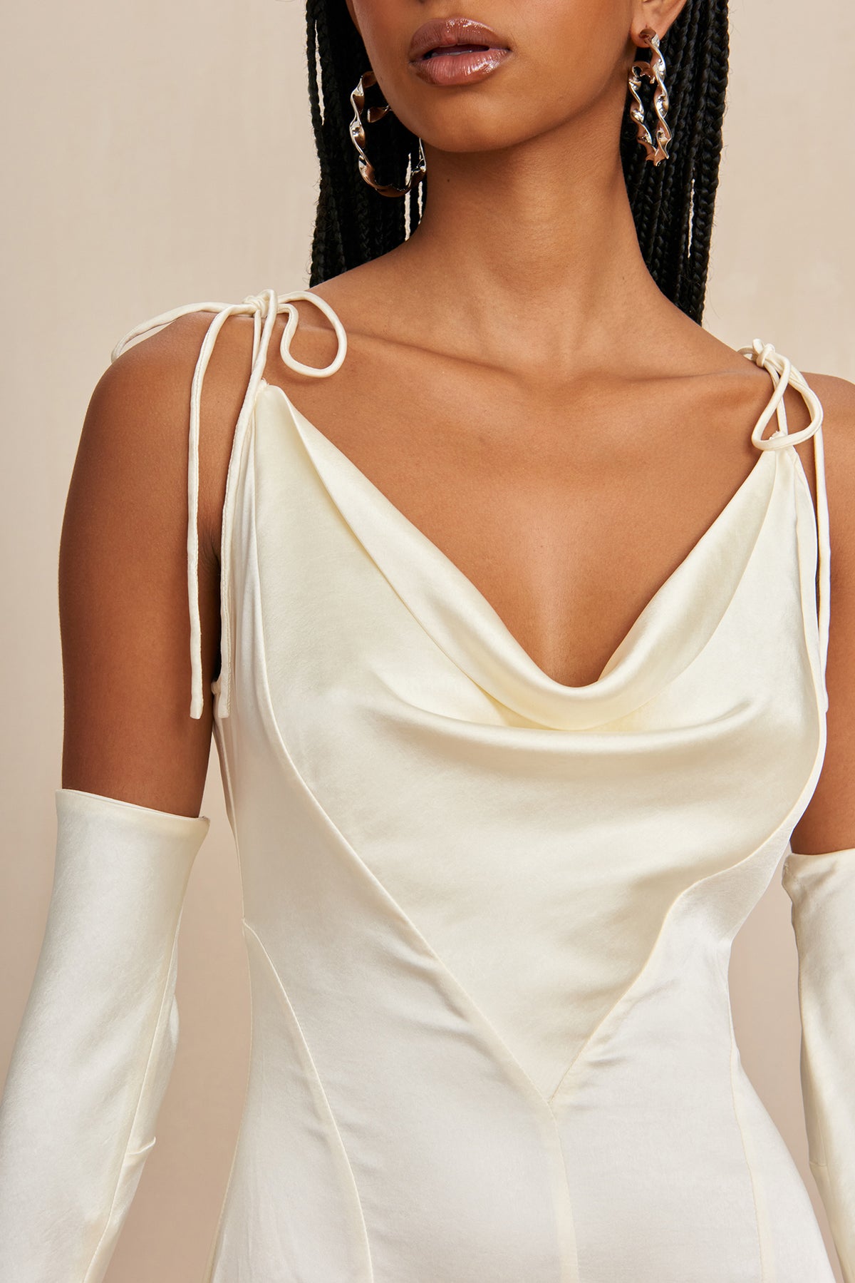NASSIA GOWN - OFF WHITE