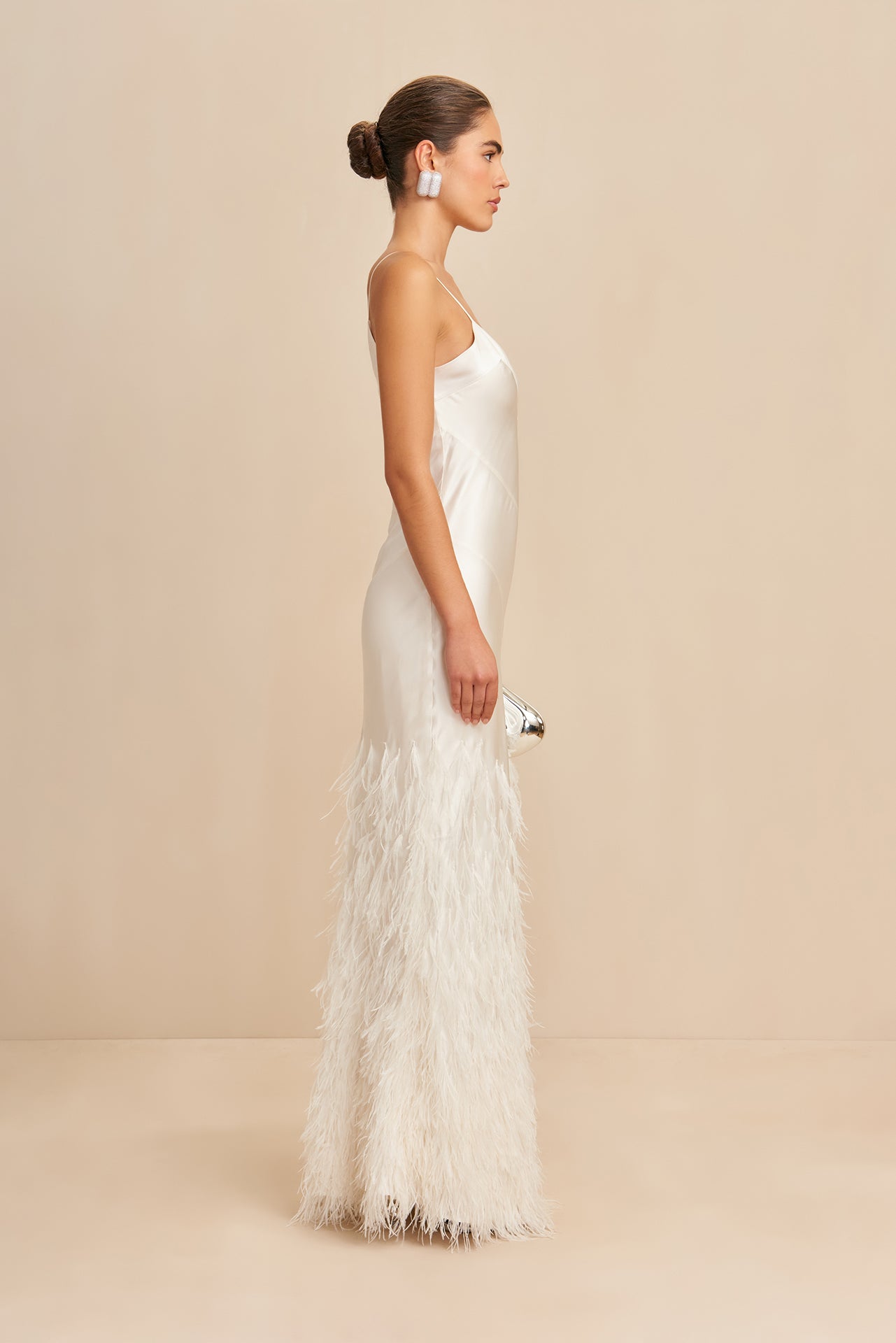 HANSAL GOWN - OFF WHITE