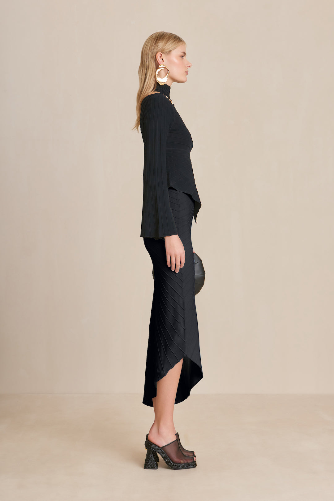 CULT GAIA EKKO KNIT TOP IN BLACK