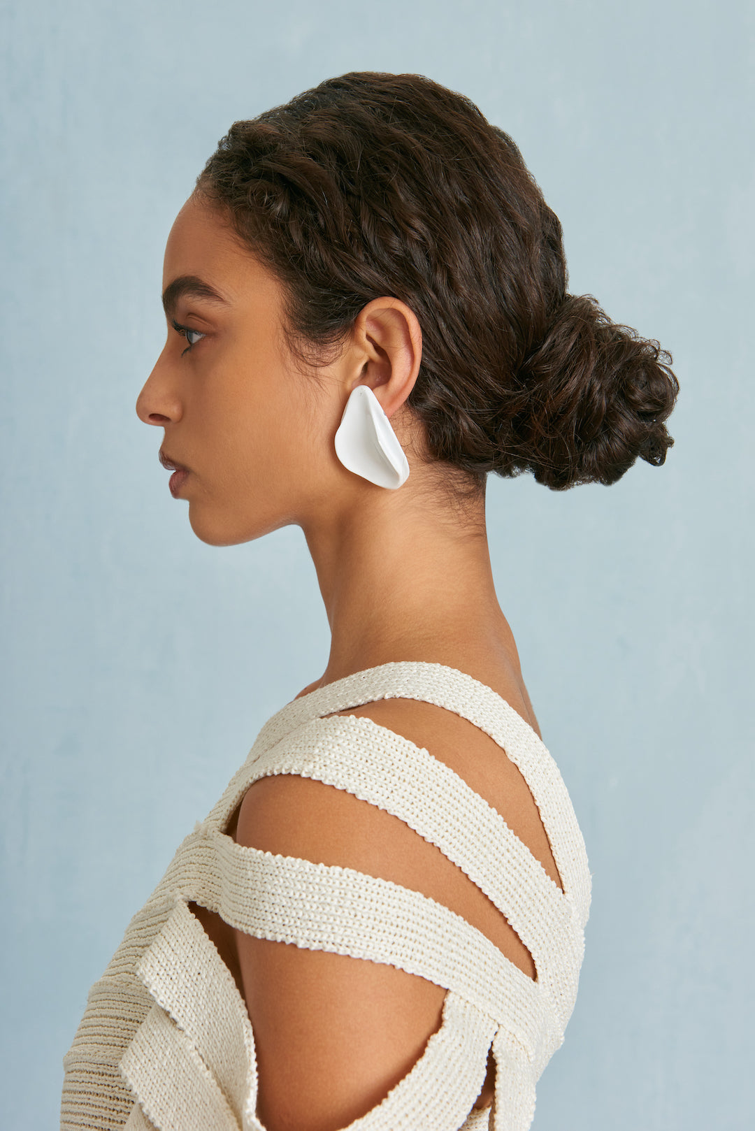 CULT GAIA ERIN EARRING IN WHITE