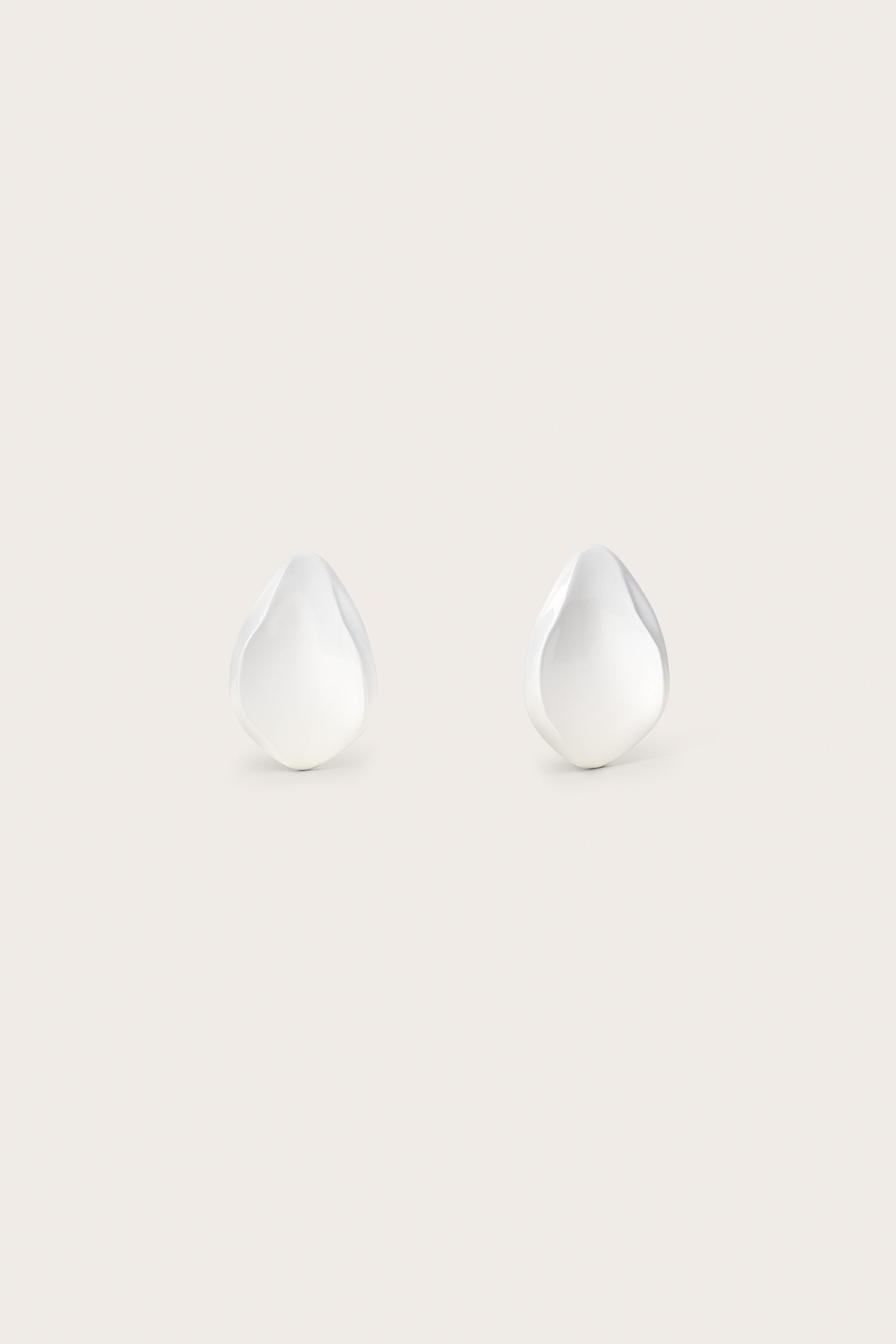 CULT GAIA ERIN EARRING IN WHITE