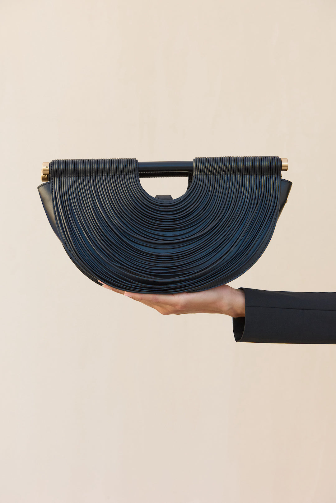 LOU CLUTCH - BLACK