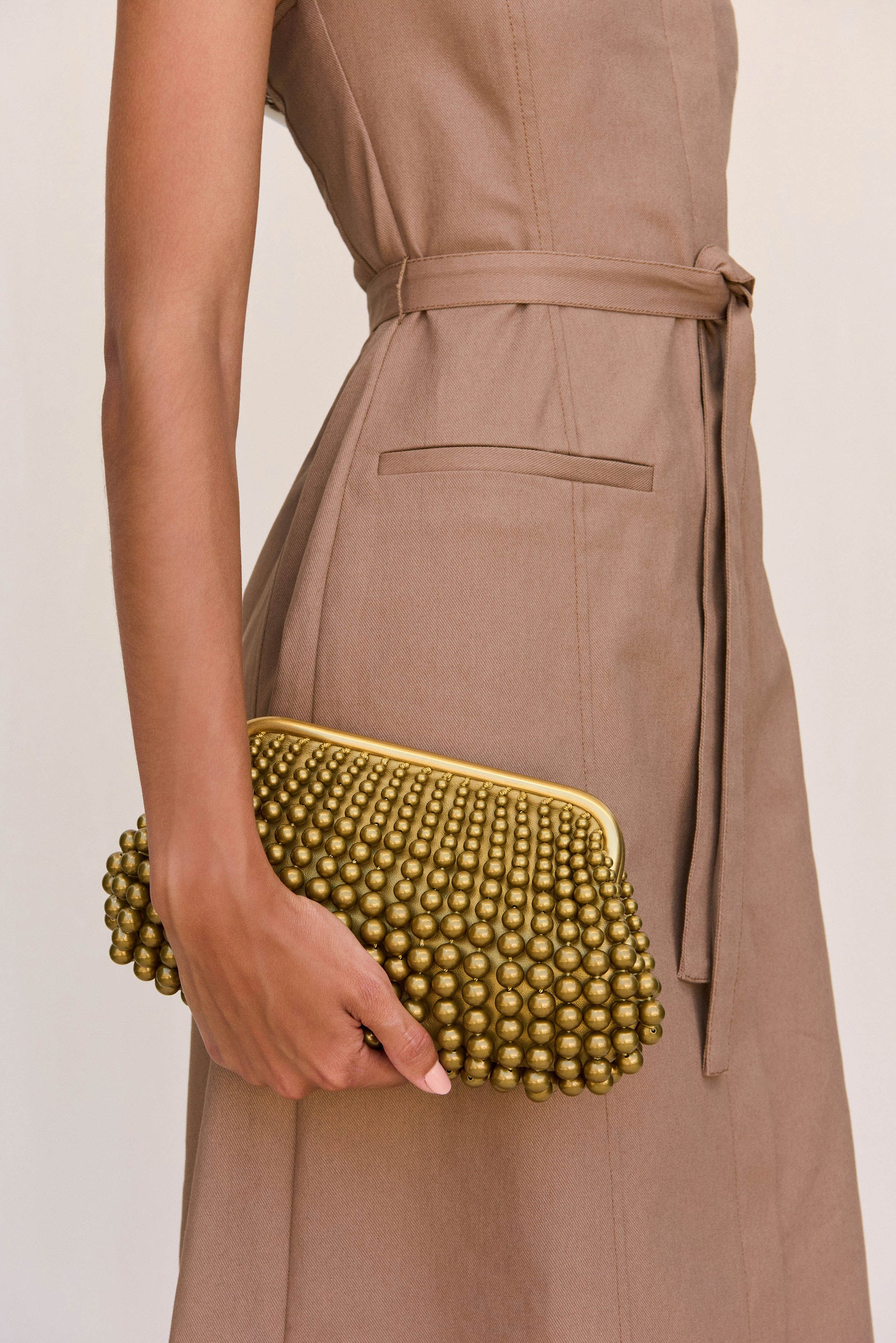 NIA MINI CLUTCH - ANTIQUE BRASS