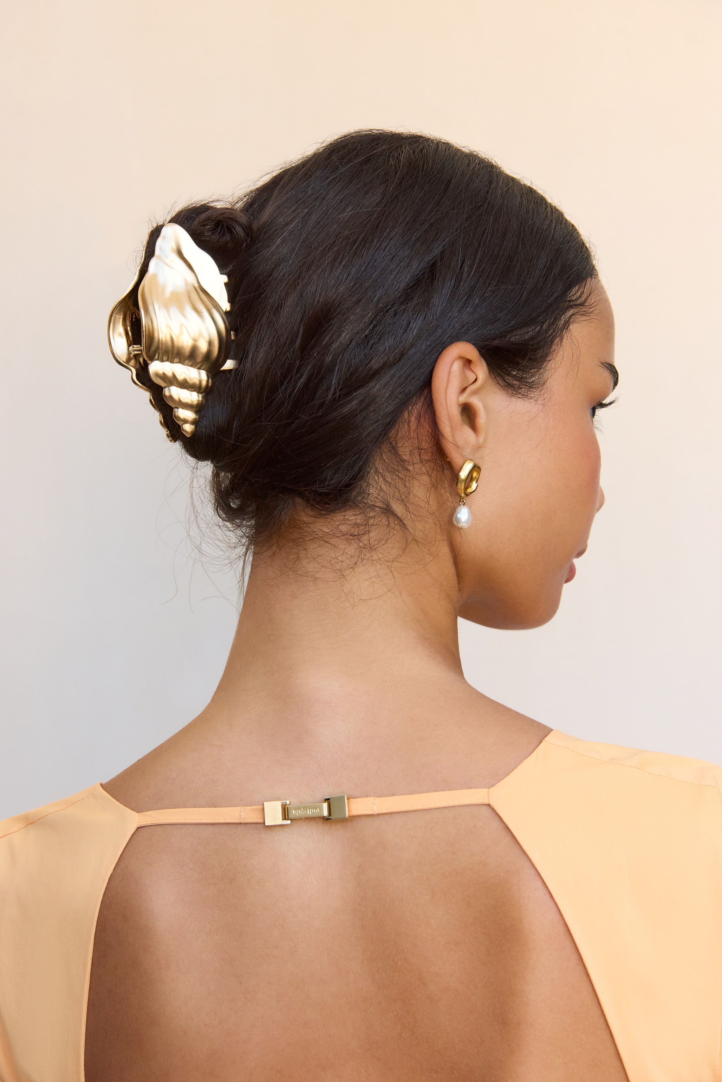 CAMILLA HAIR CLIP - BRUSHED BRASS
