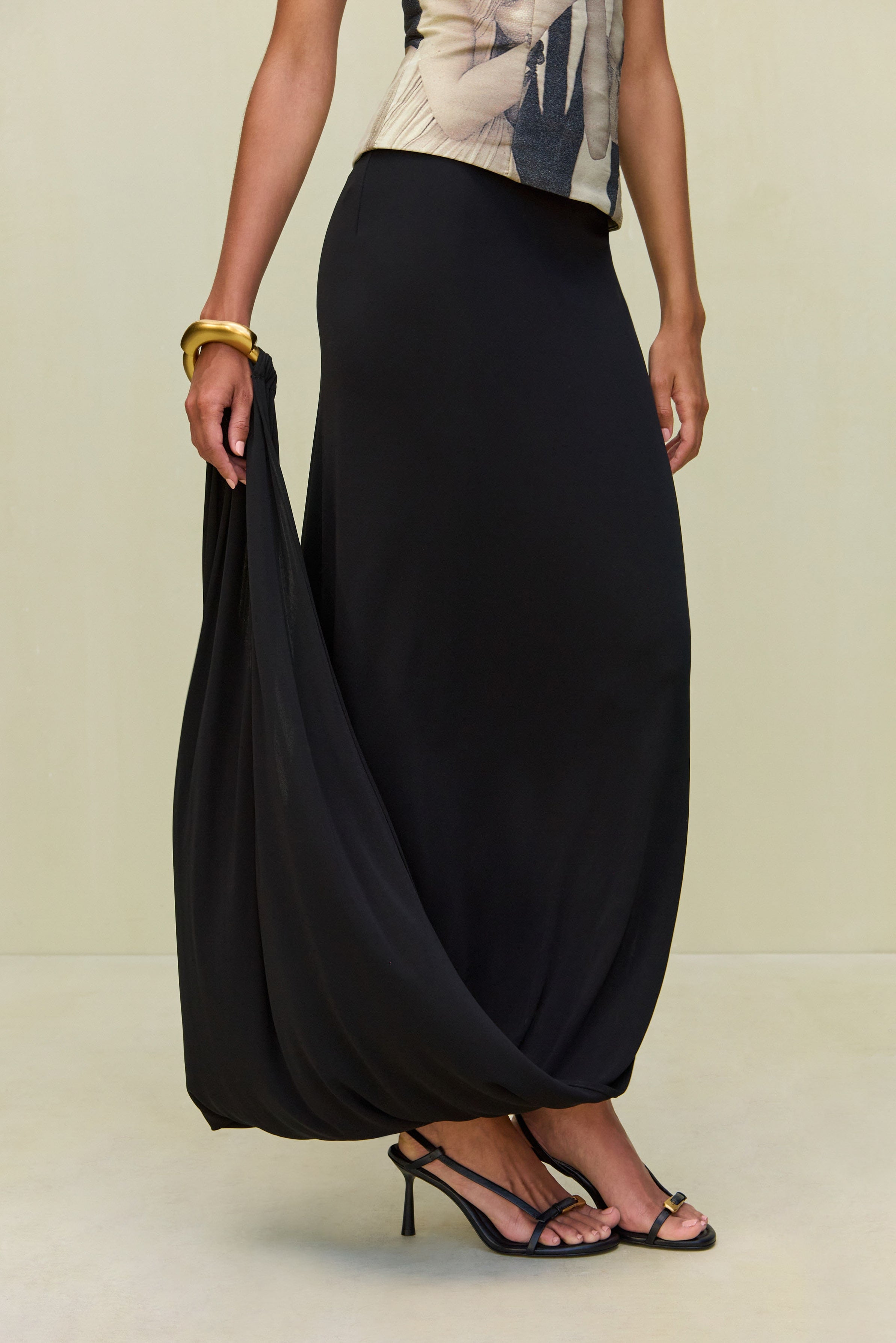 SOLA SKIRT - BLACK