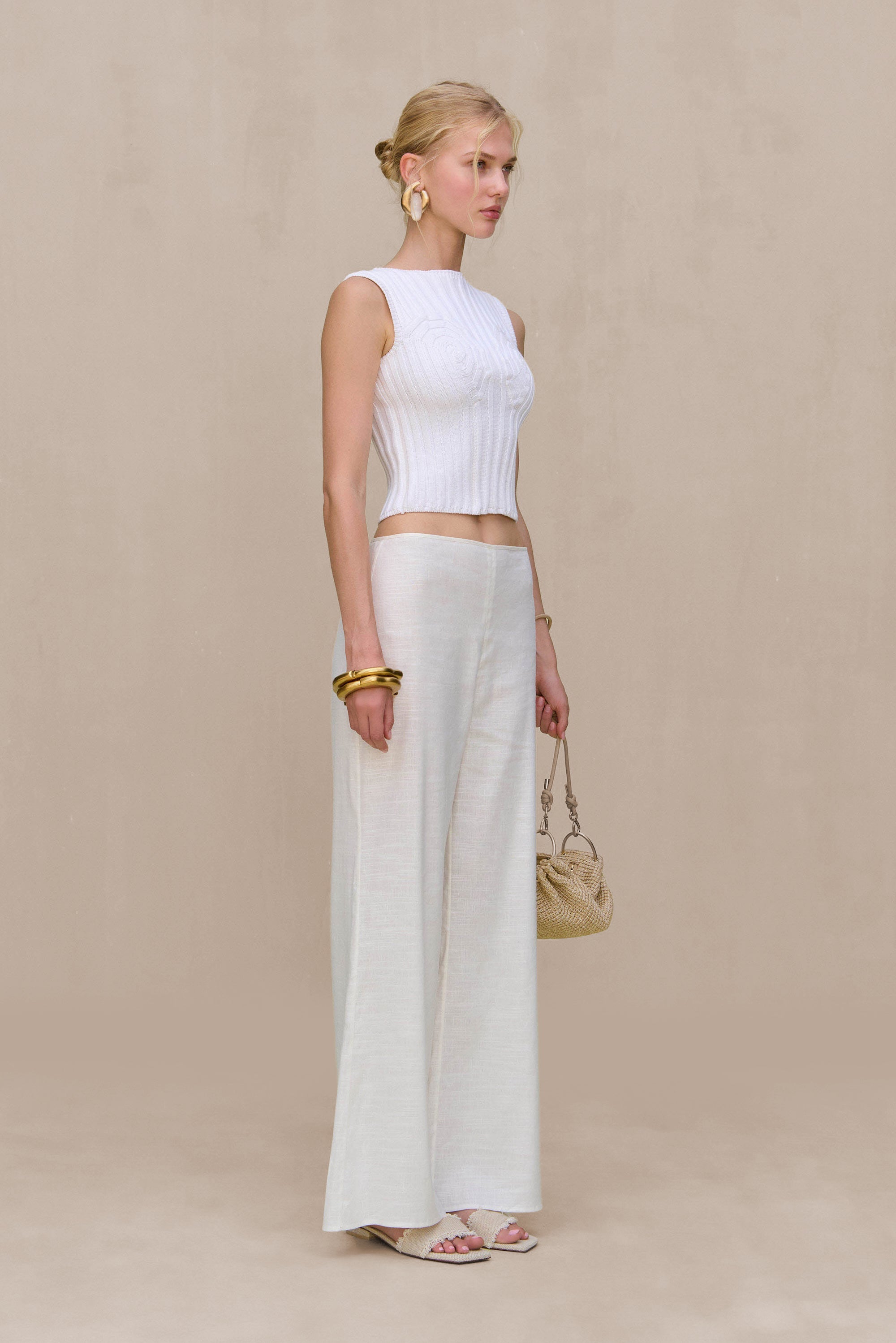 ANZU KNIT TOP - OFF WHITE