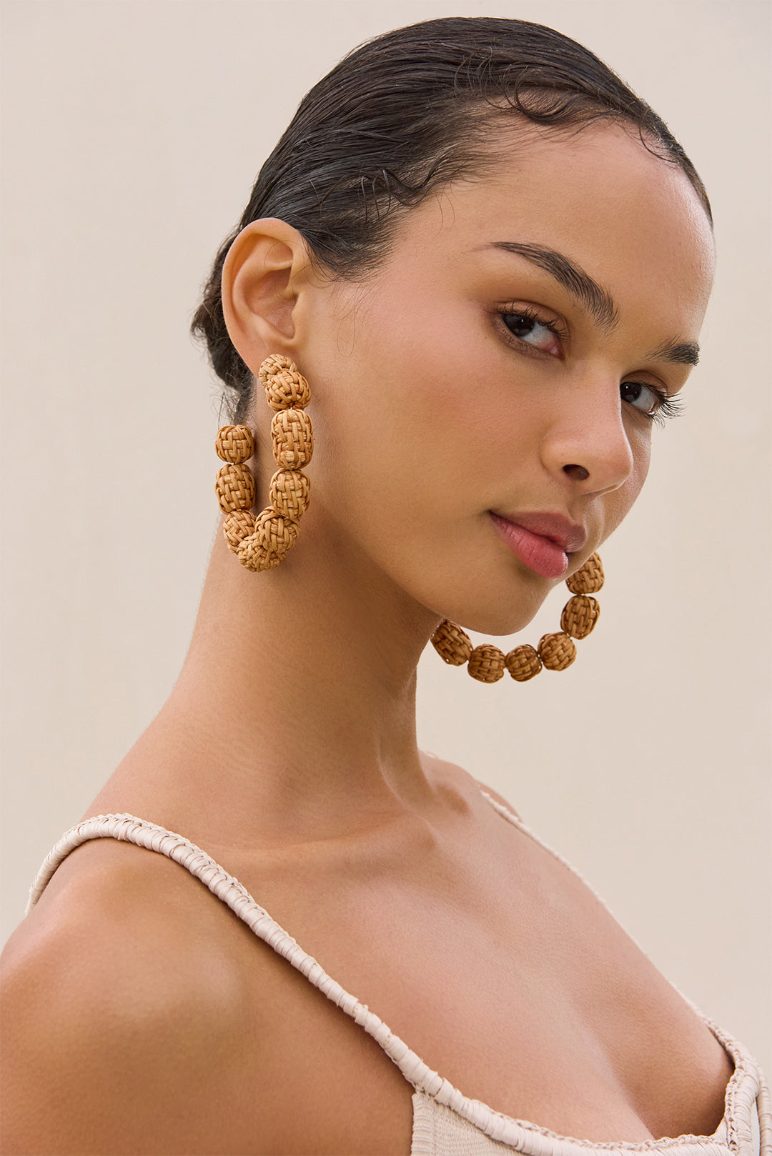 AKIRA EARRING - NATURAL