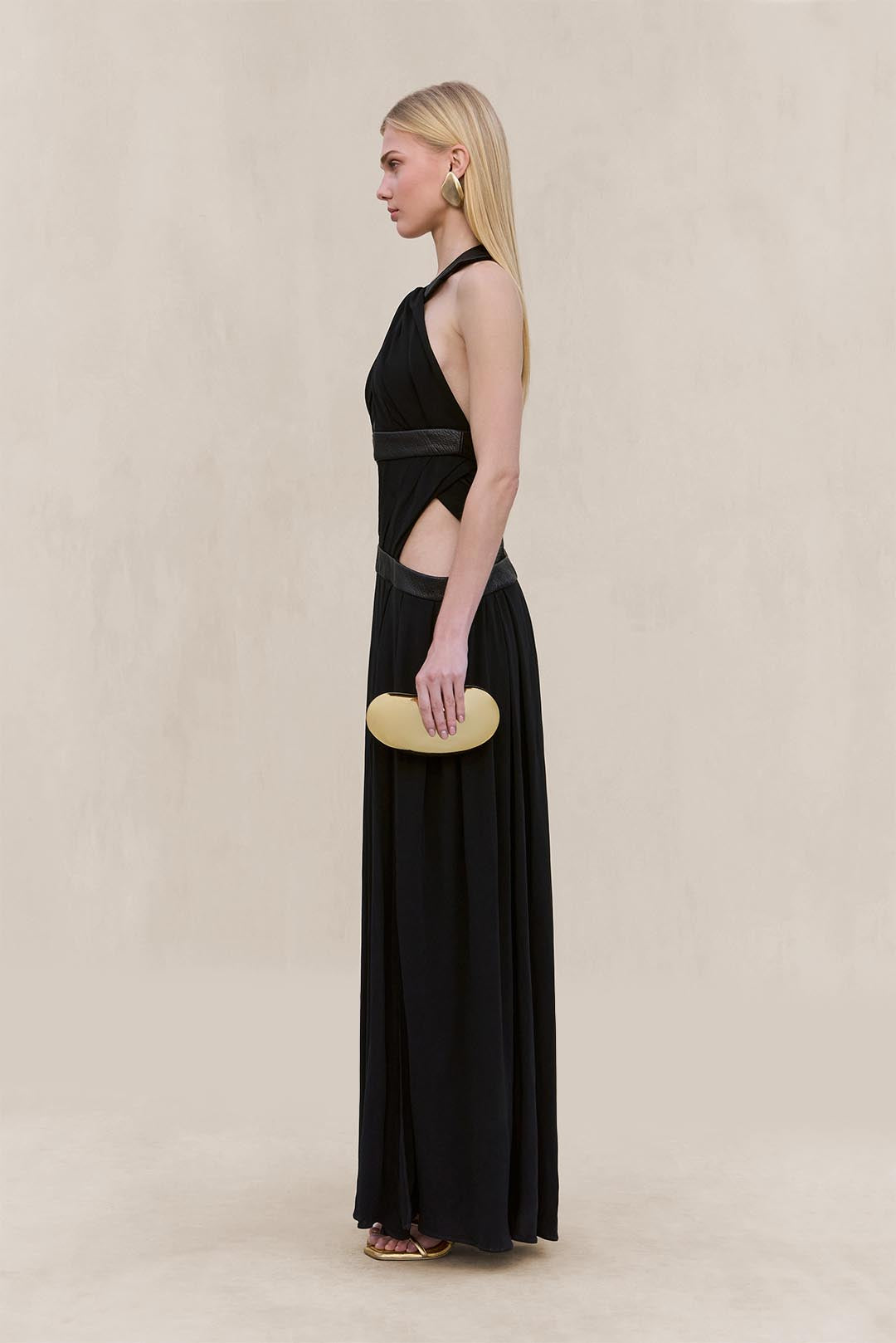 AKSHARA GOWN - BLACK