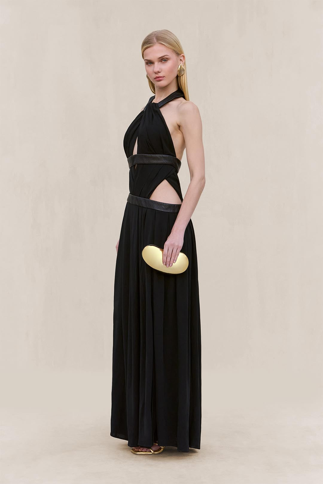 AKSHARA GOWN - BLACK