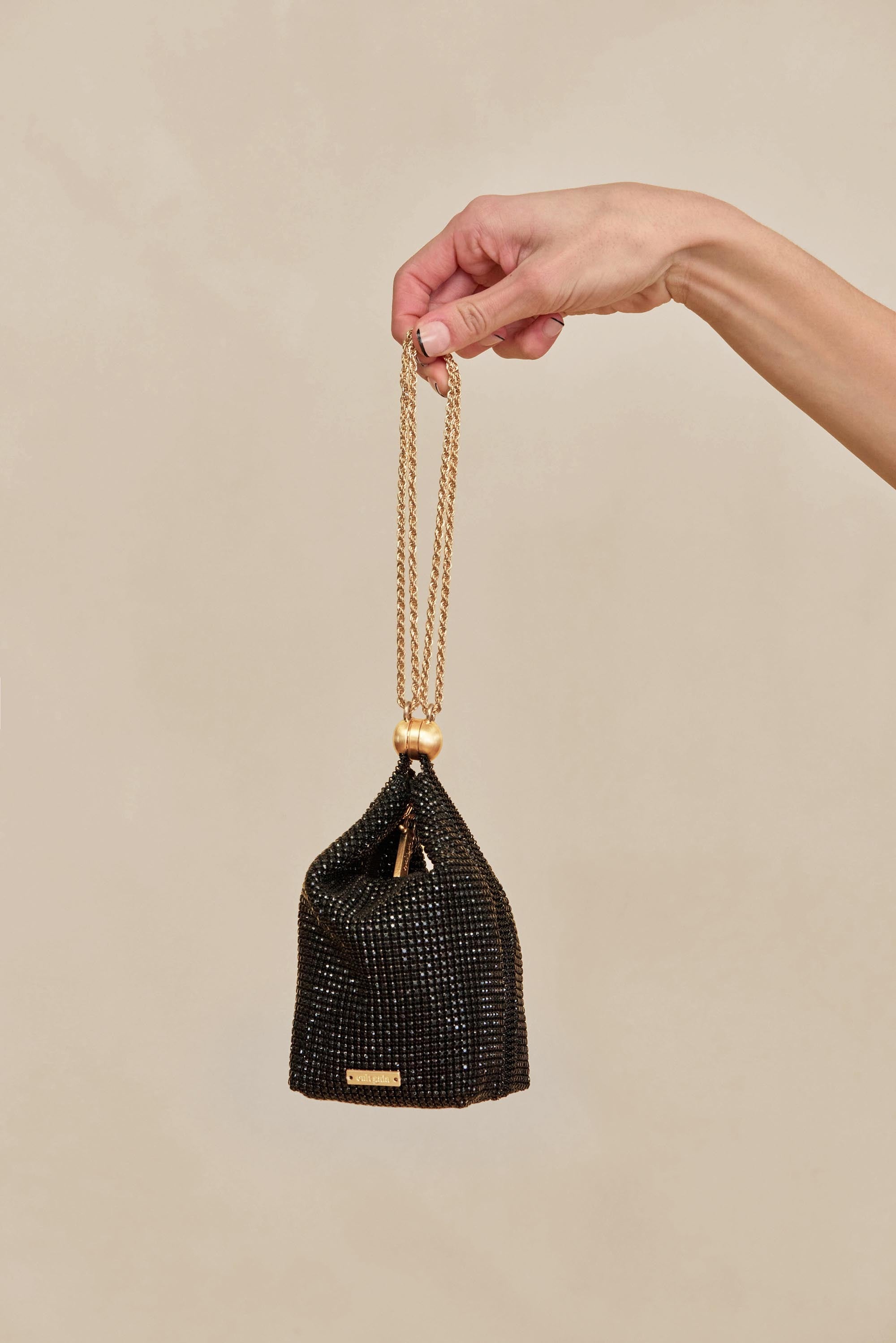 RUE WRISTLET BAG - BLACK