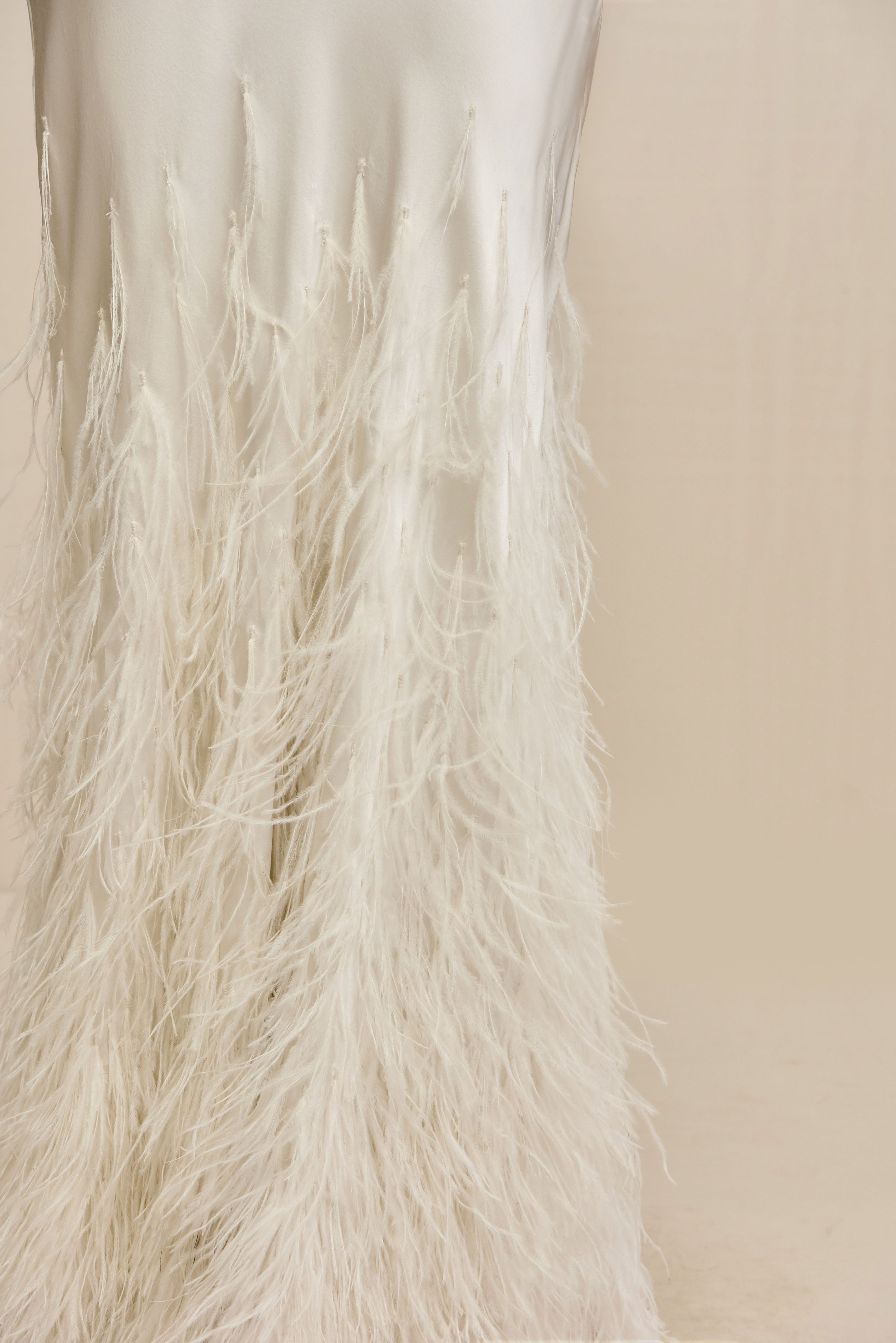 RAISA GOWN - OFF WHITE