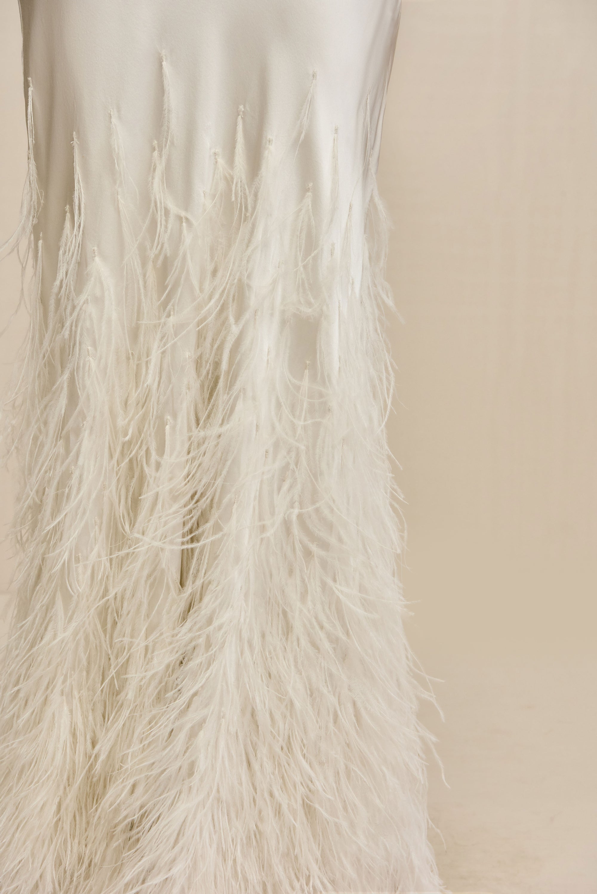 RAISA GOWN - OFF WHITE