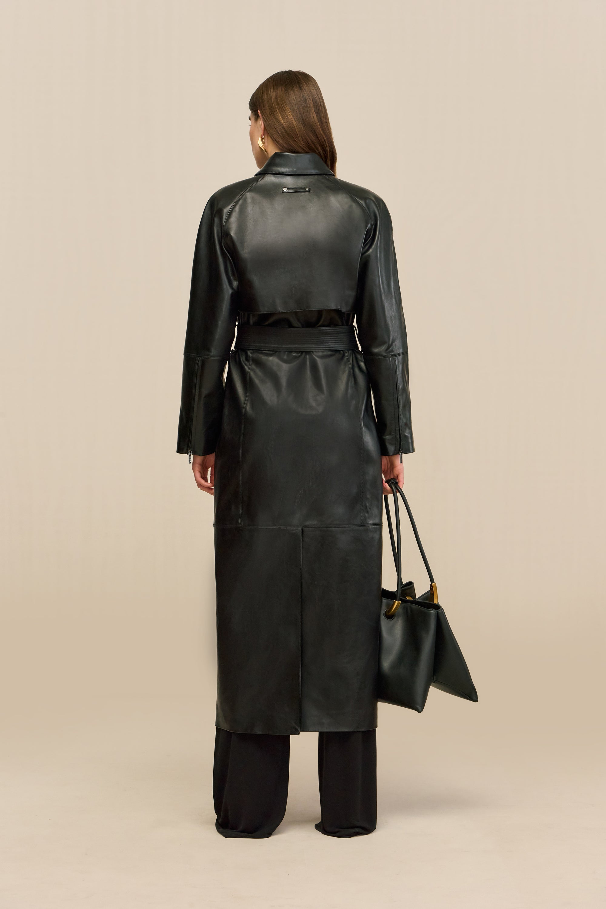 HAMMER COAT - BLACK