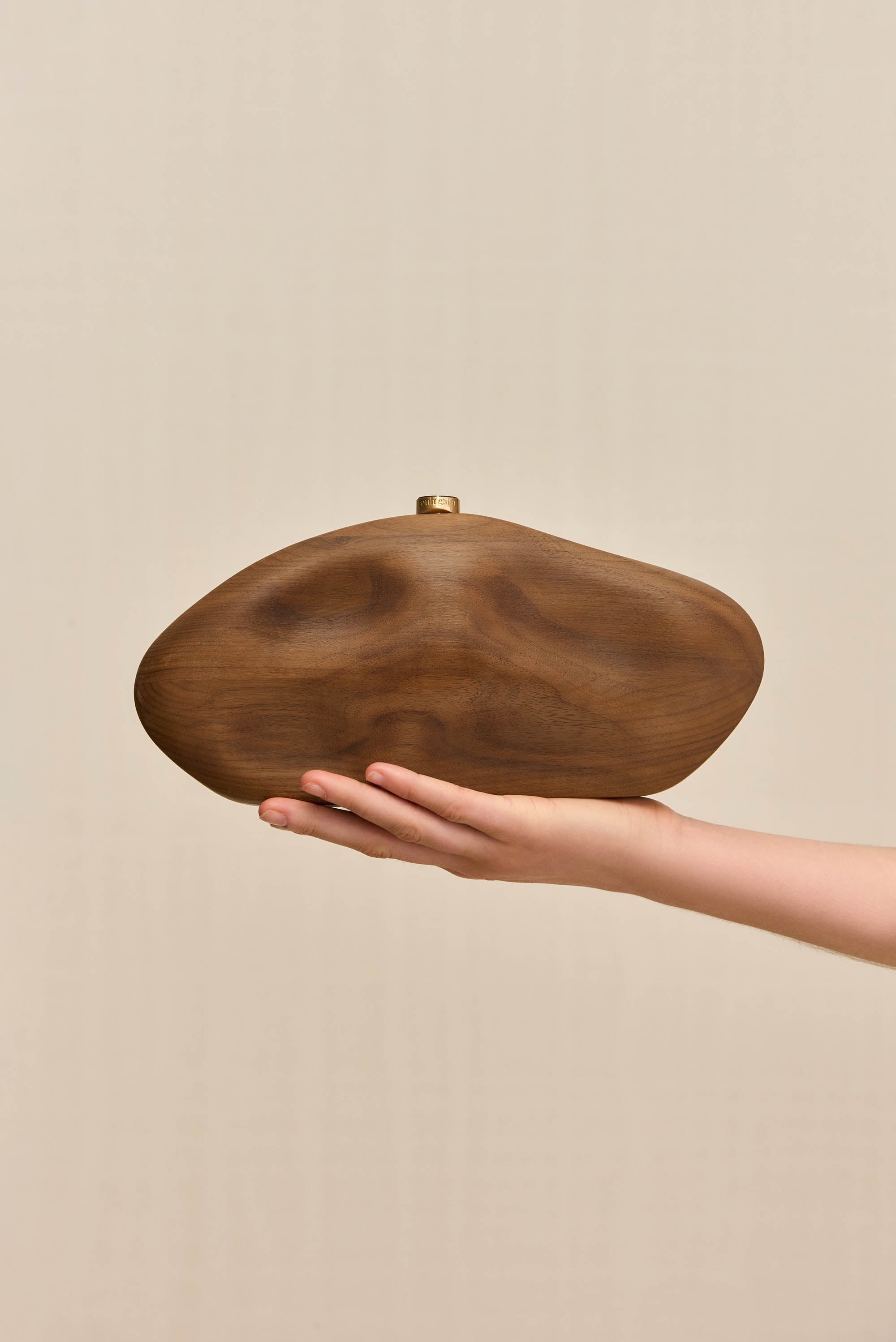 THE CALDERA CLUTCH - WALNUT