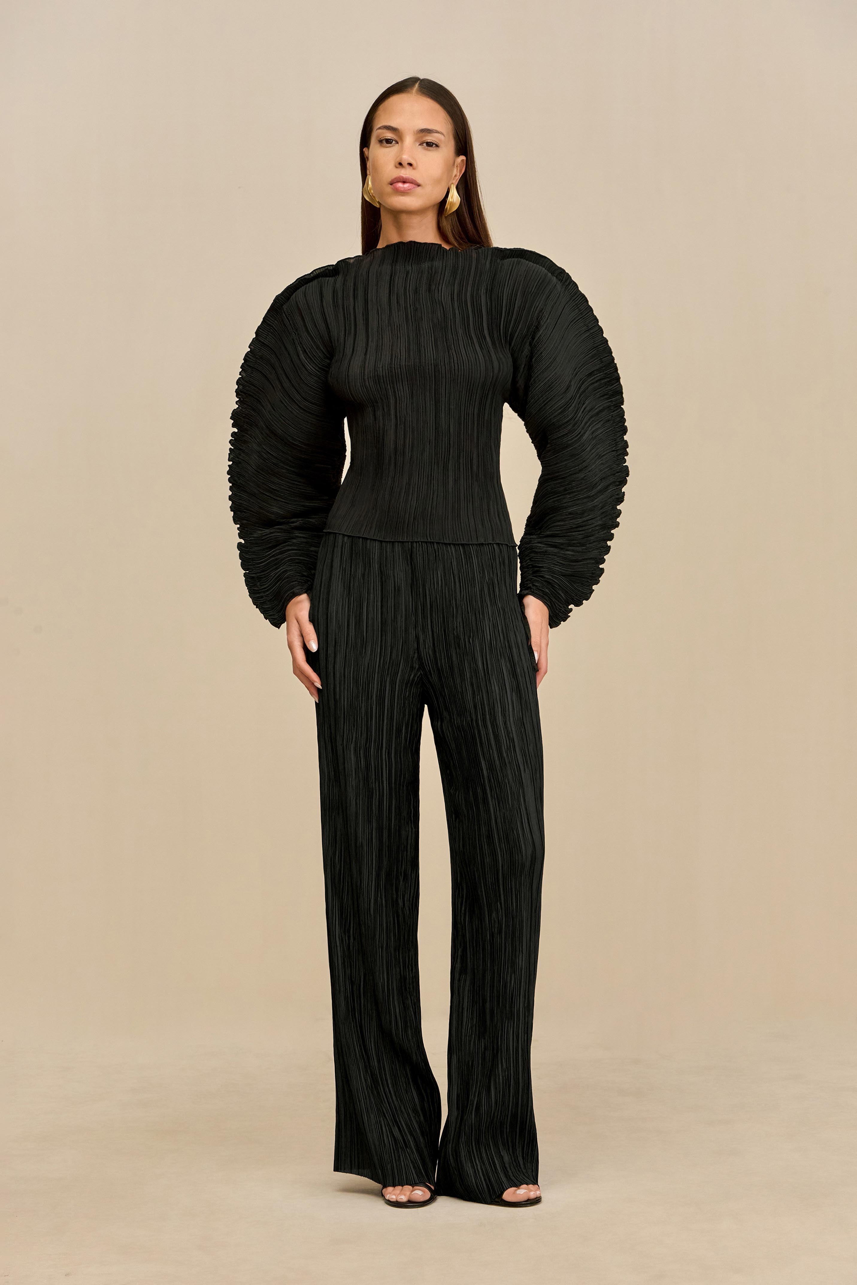 BEGA TOP - BLACK