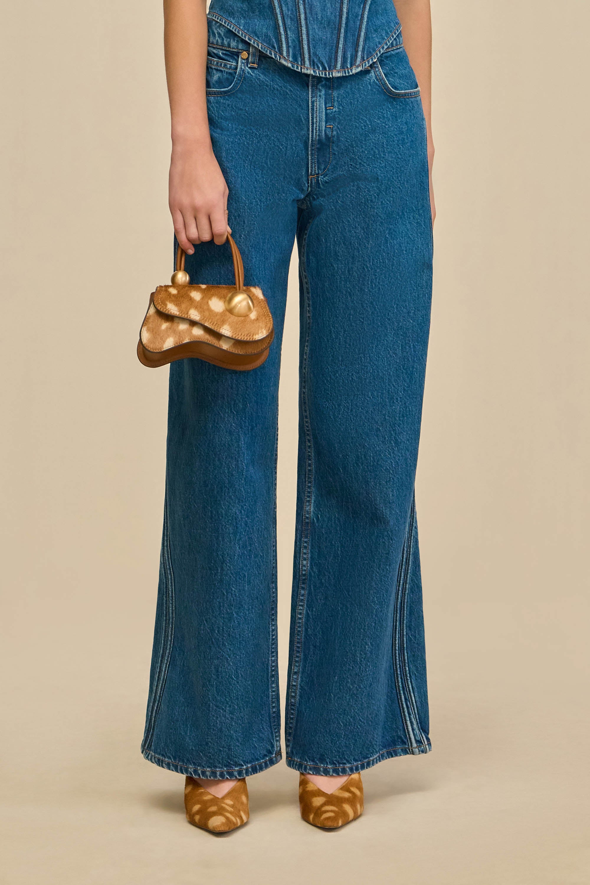 KAZIA NANO CROSSBODY BAG - CERVINO