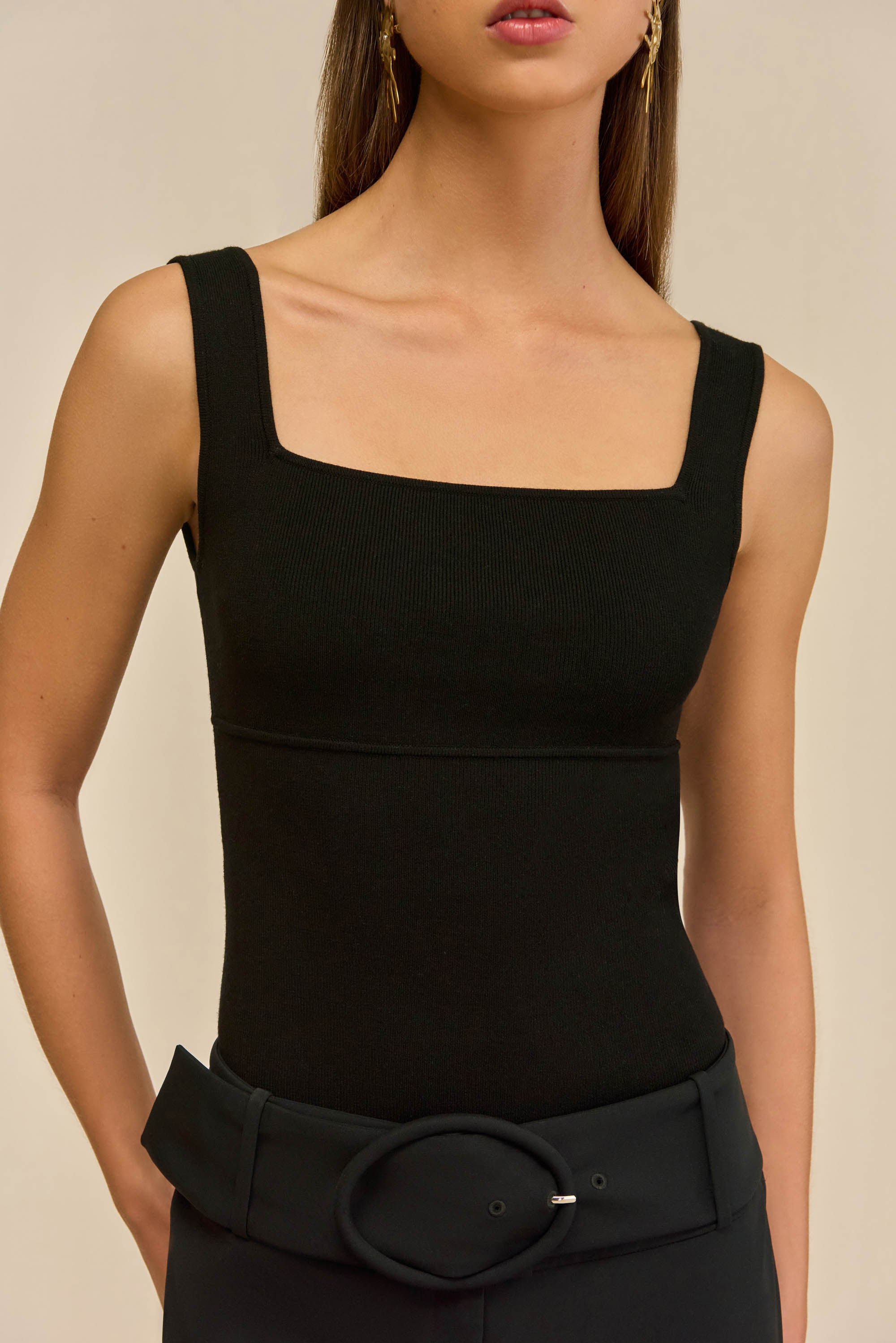 LEVI KNIT TOP - BLACK