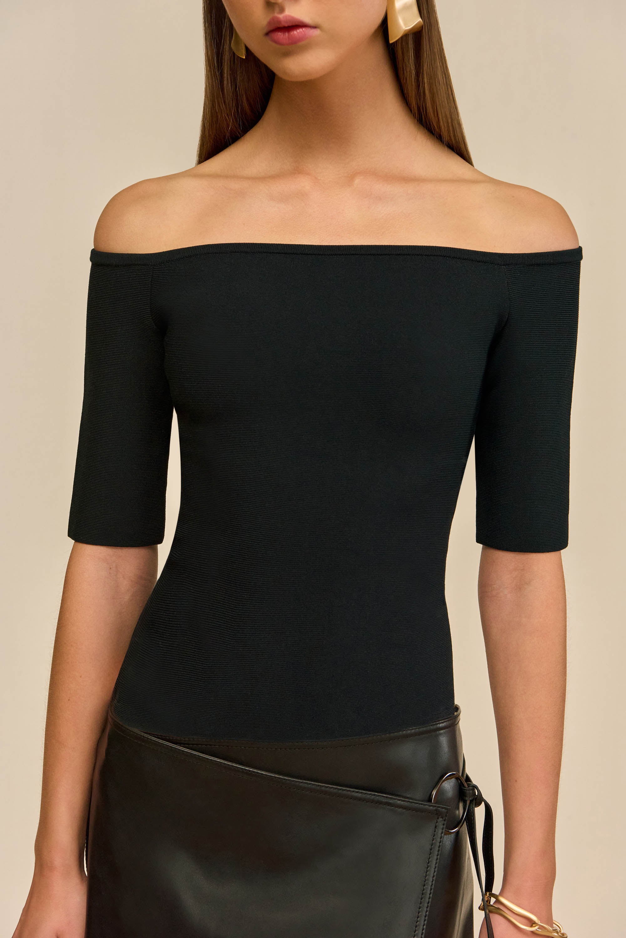 SANDERS TOP - BLACK