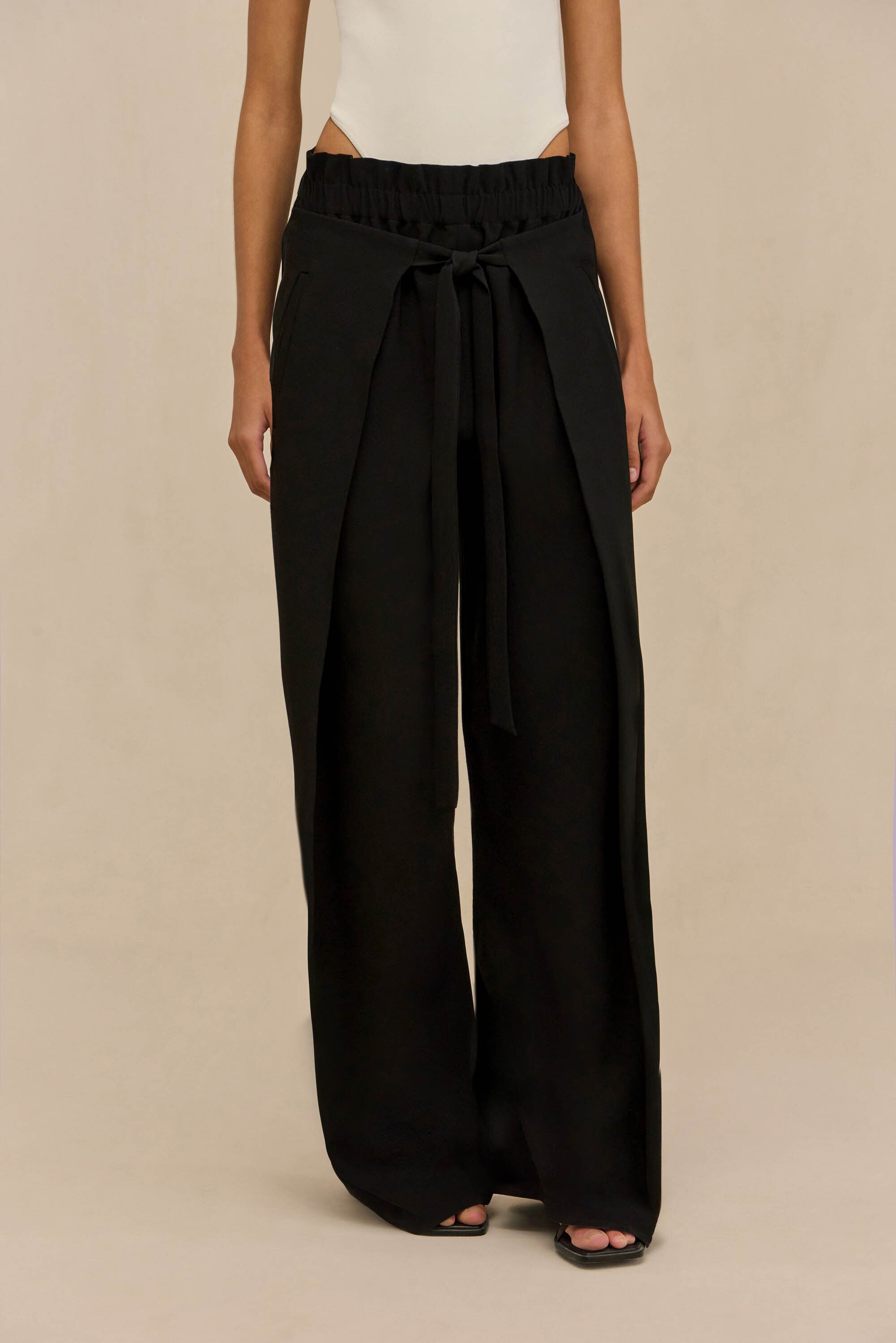 NAOMI PANT - BLACK