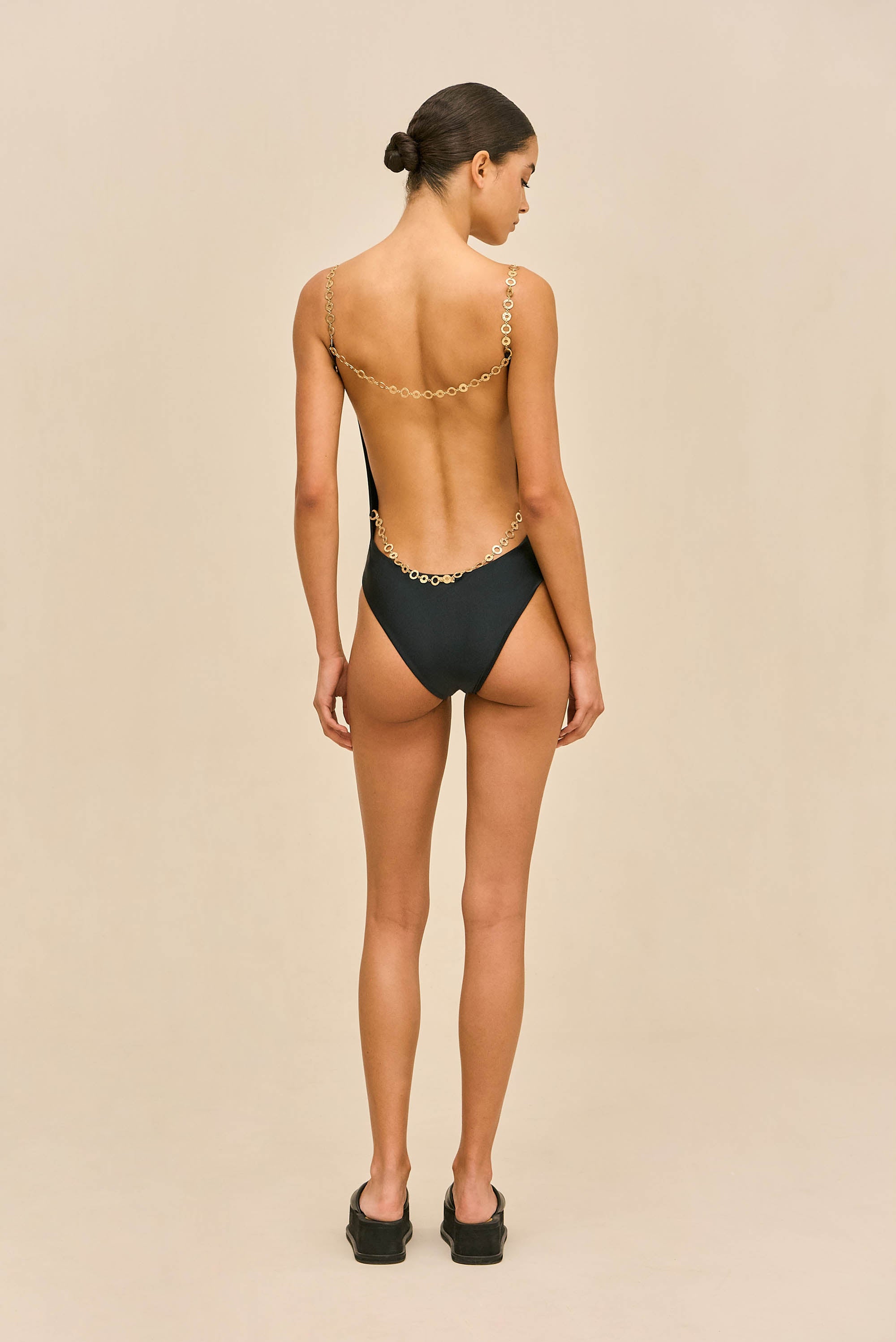 SIYA ONE-PIECE - BLACK
