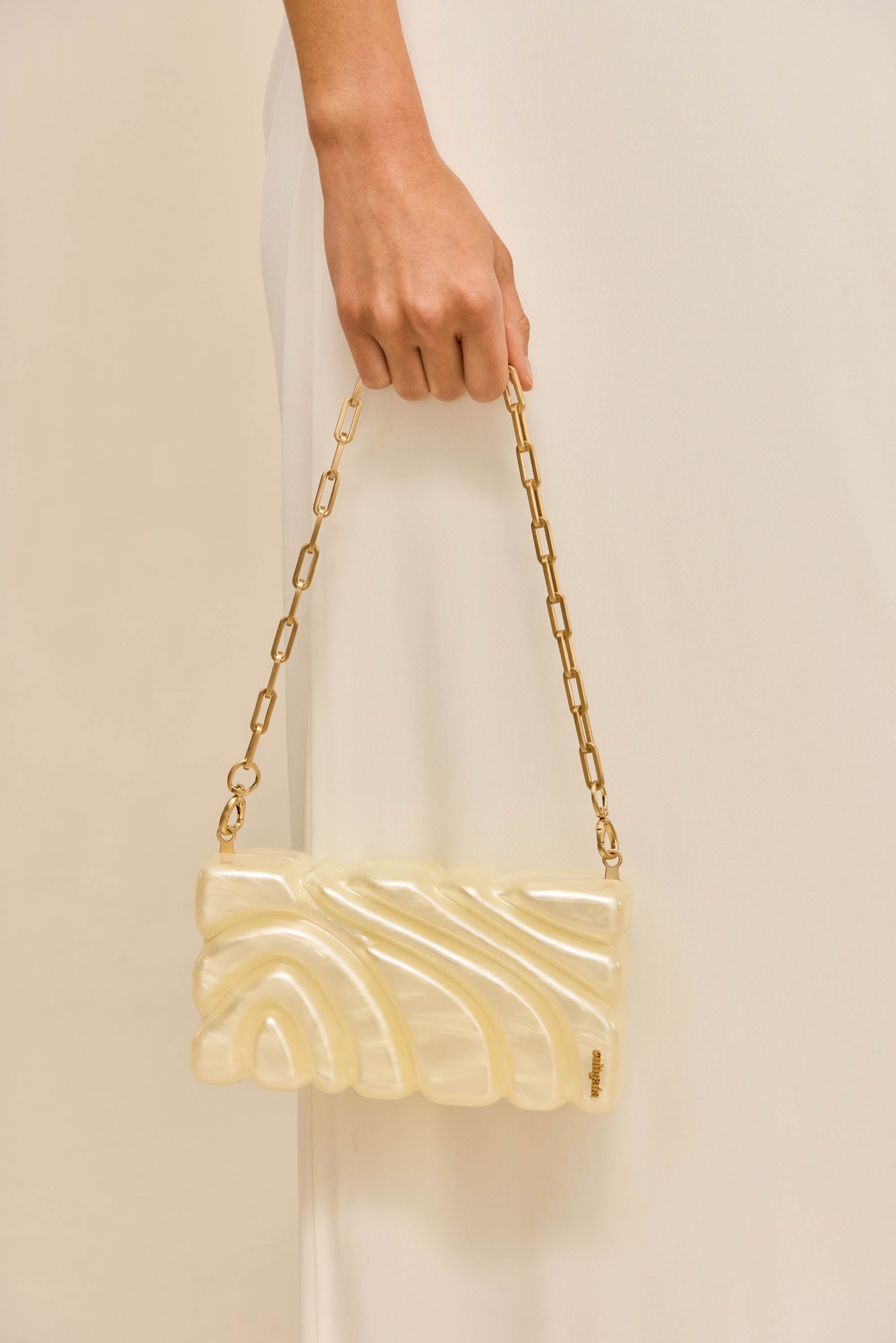 AURA CLUTCH - IVORY