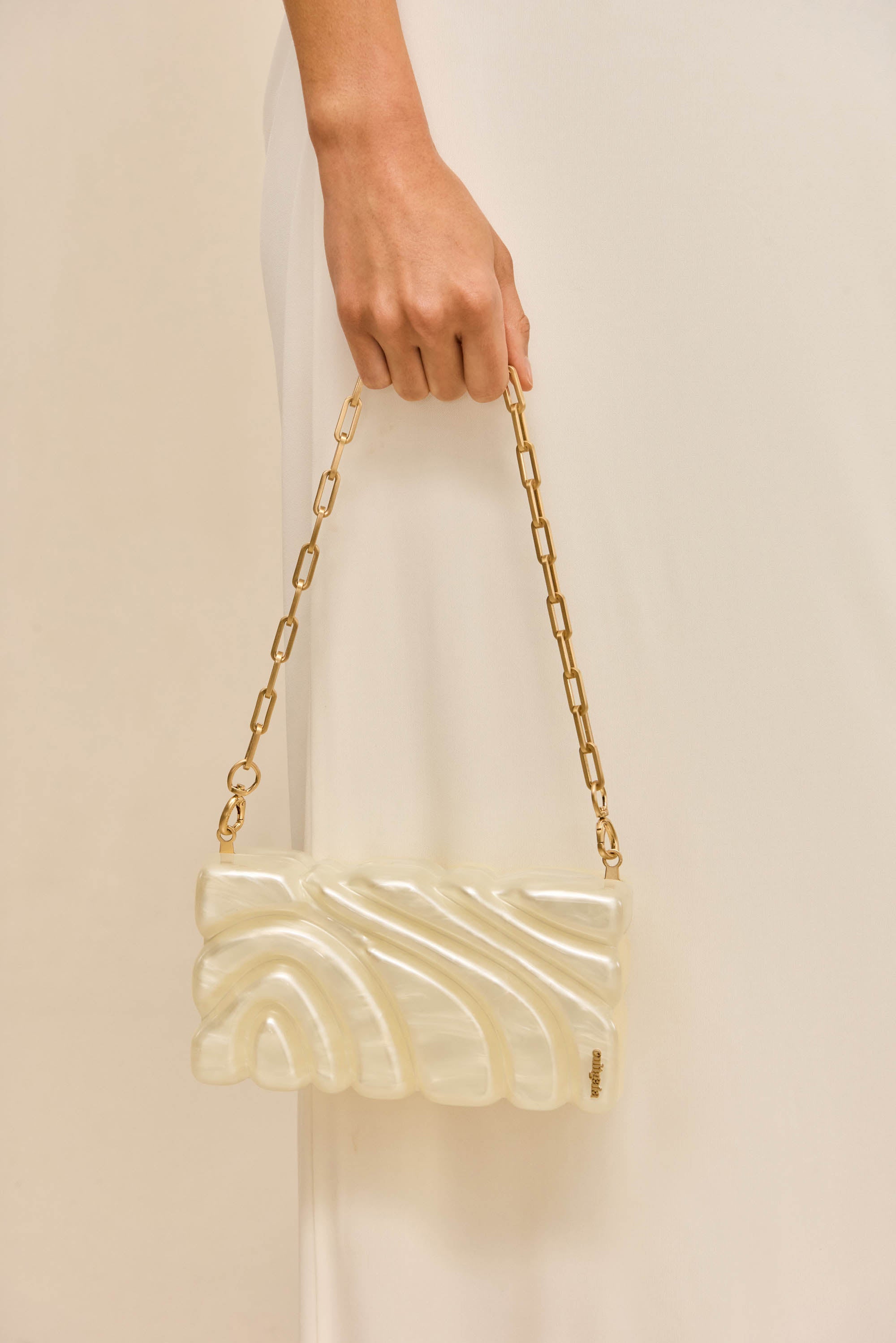 AURA CLUTCH - IVORY