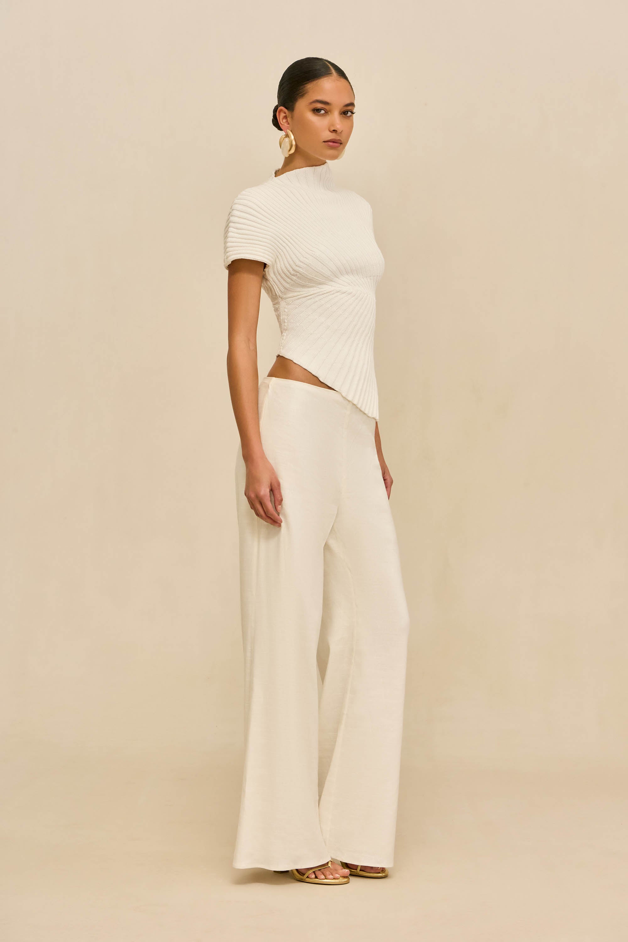 ANNEMIE KNIT TOP - OFF WHITE – CULT GAIA