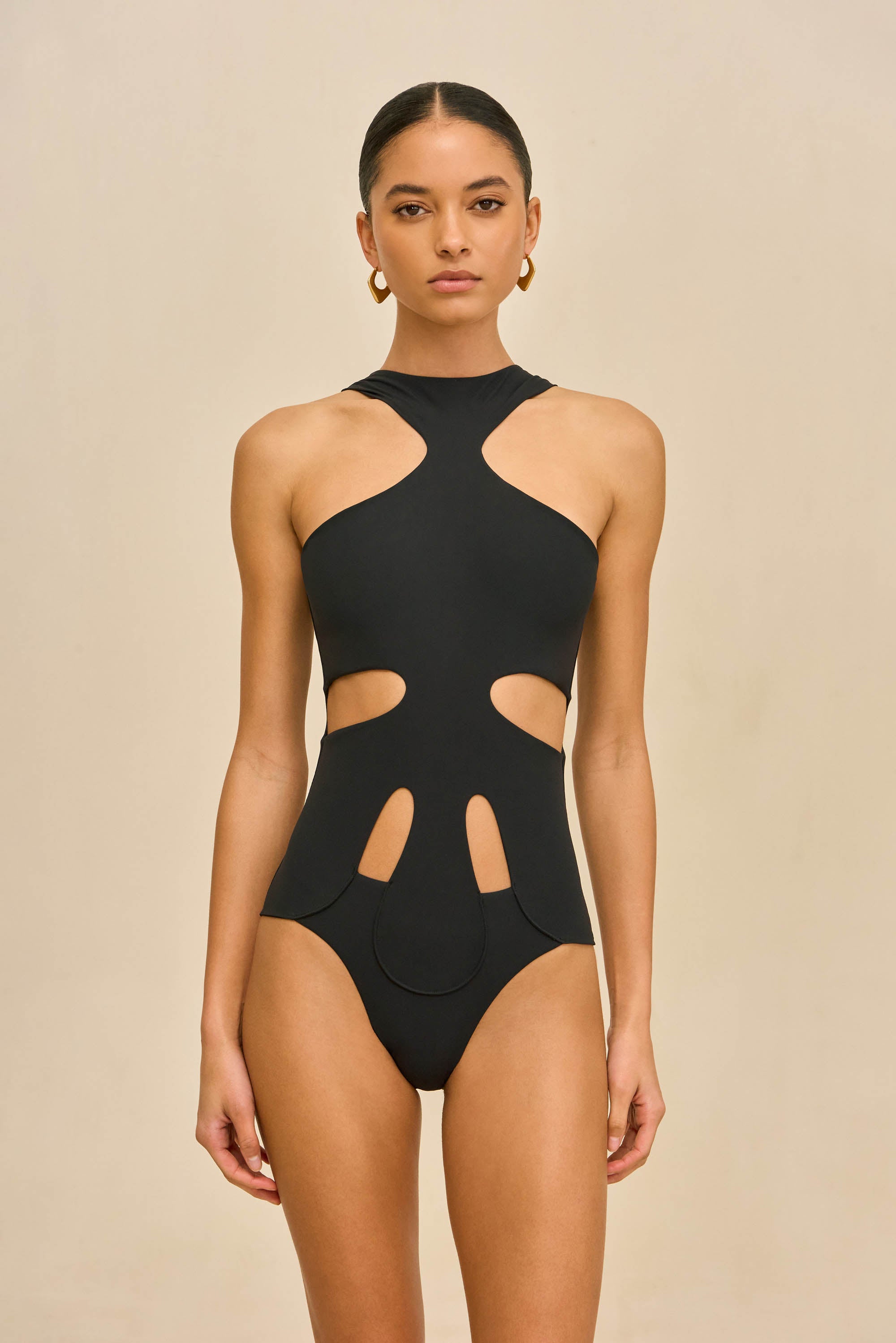 NOVELLA ONE PIECE - BLACK – CULT GAIA