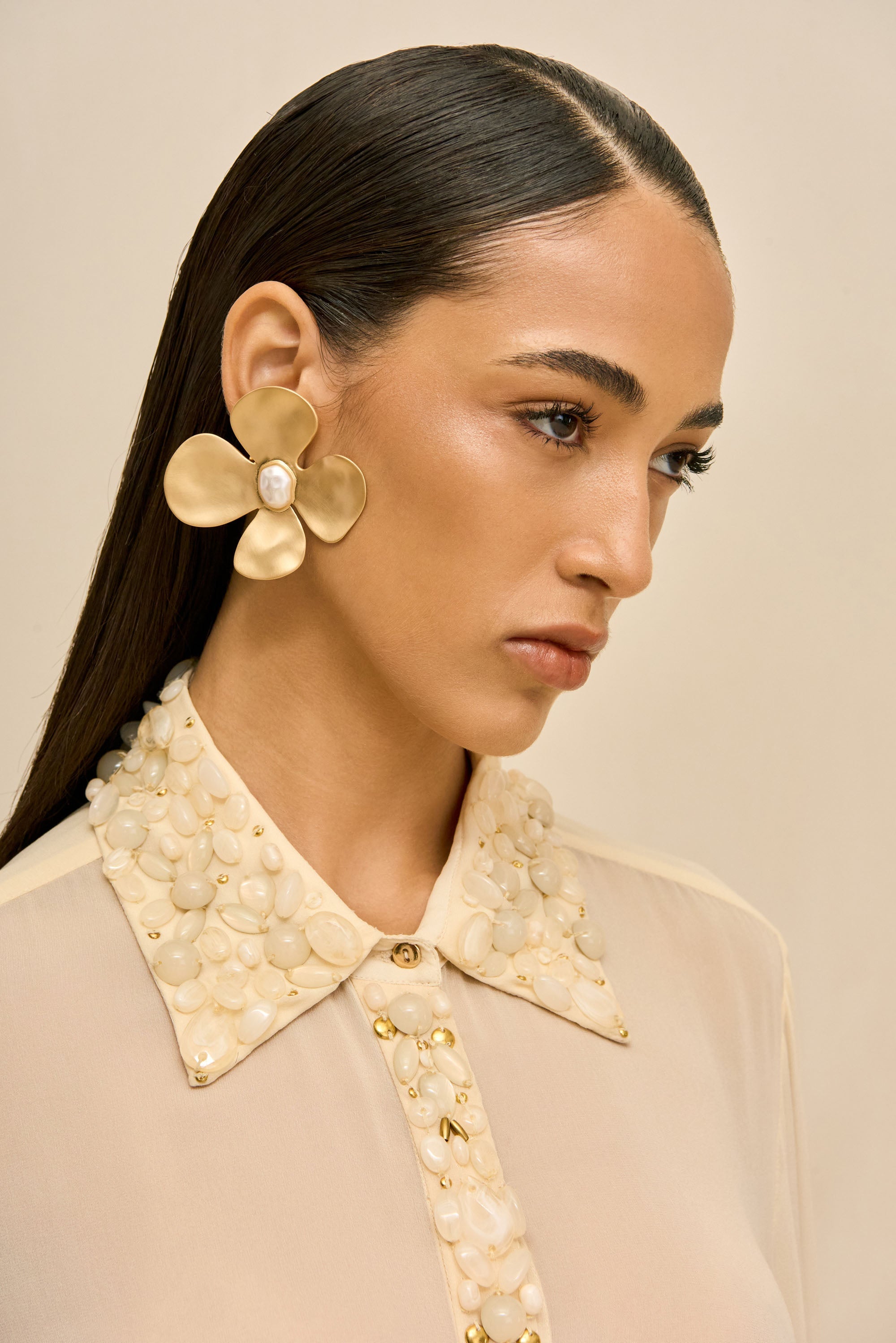 LUCKY EARRING - BRUSHED BRASS