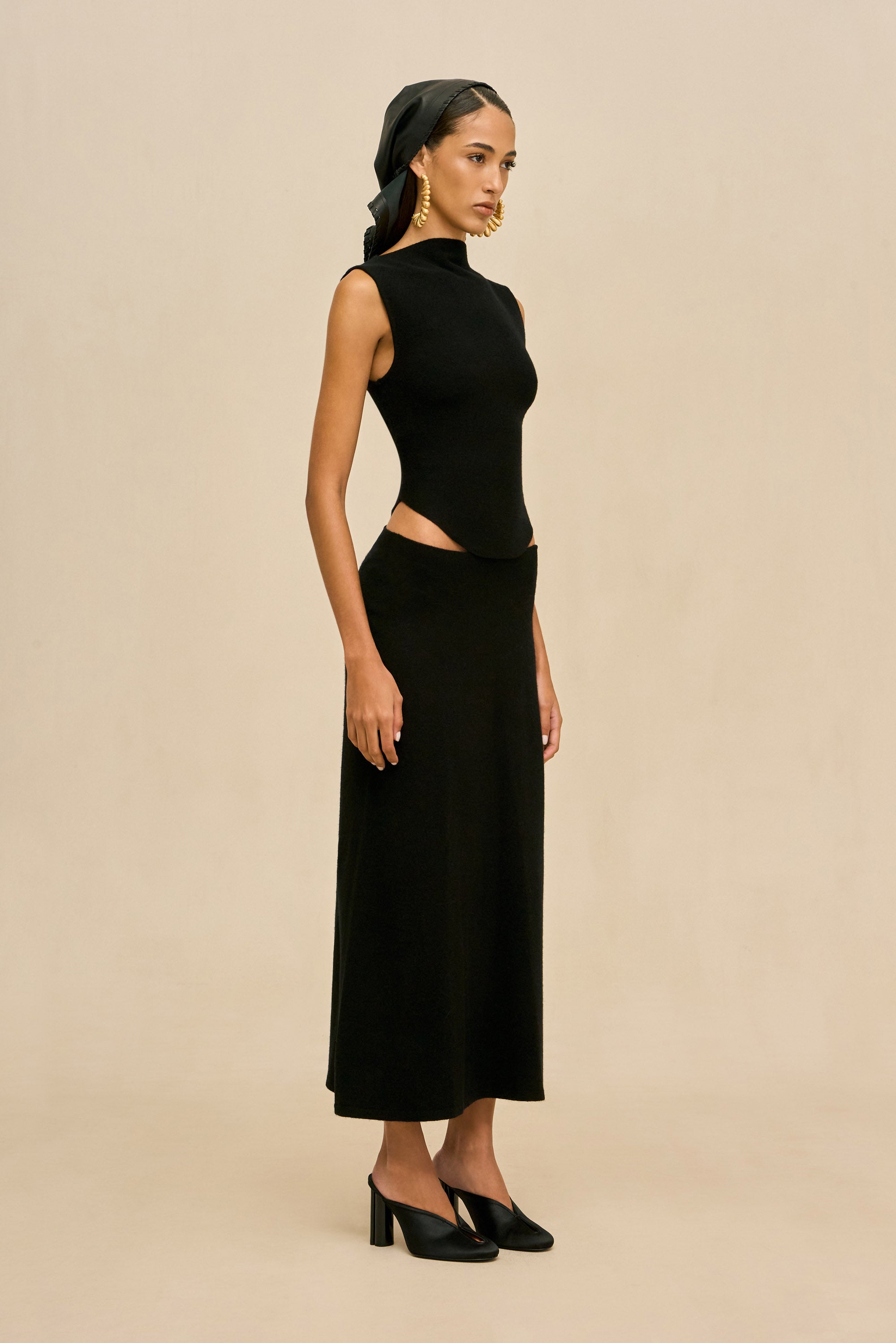 ROMMA KNIT TOP - BLACK