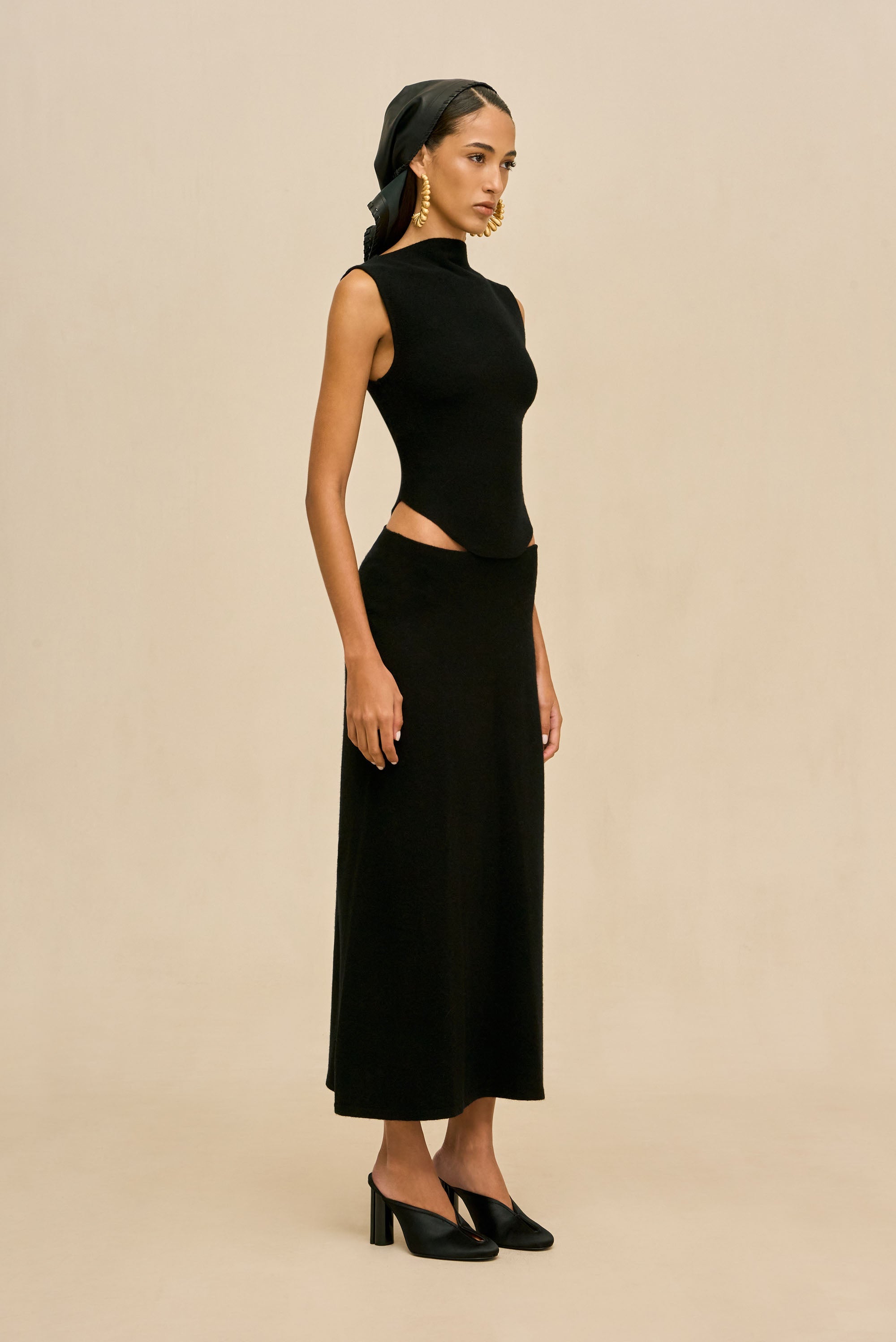 INFINITY SKIRT - BLACK