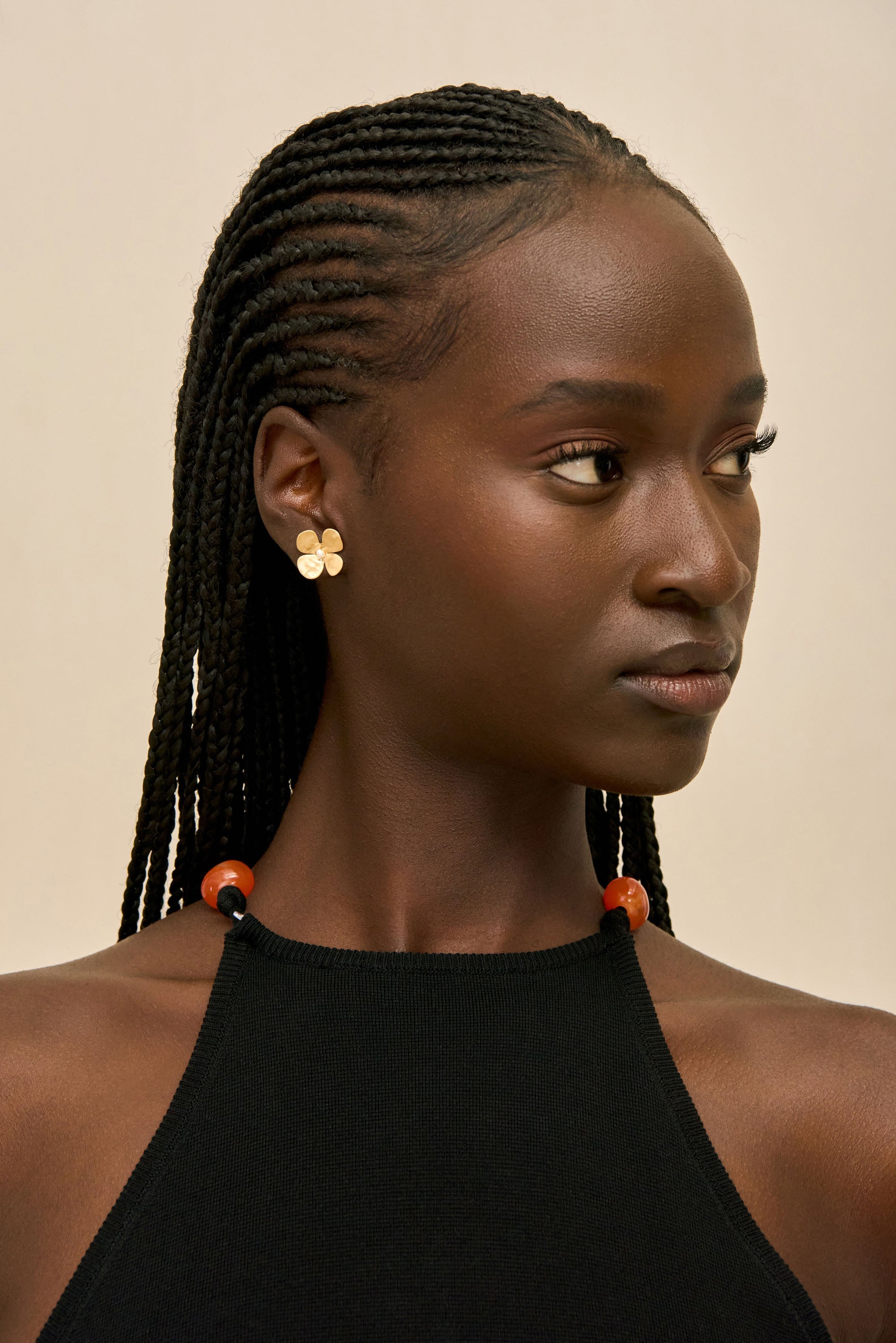 LUCKY MINI EARRING - BRUSHED BRASS
