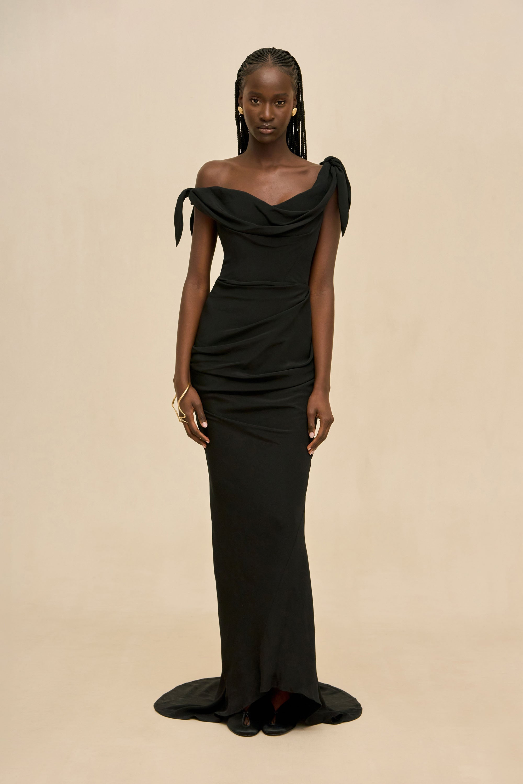 NYSA GOWN - BLACK