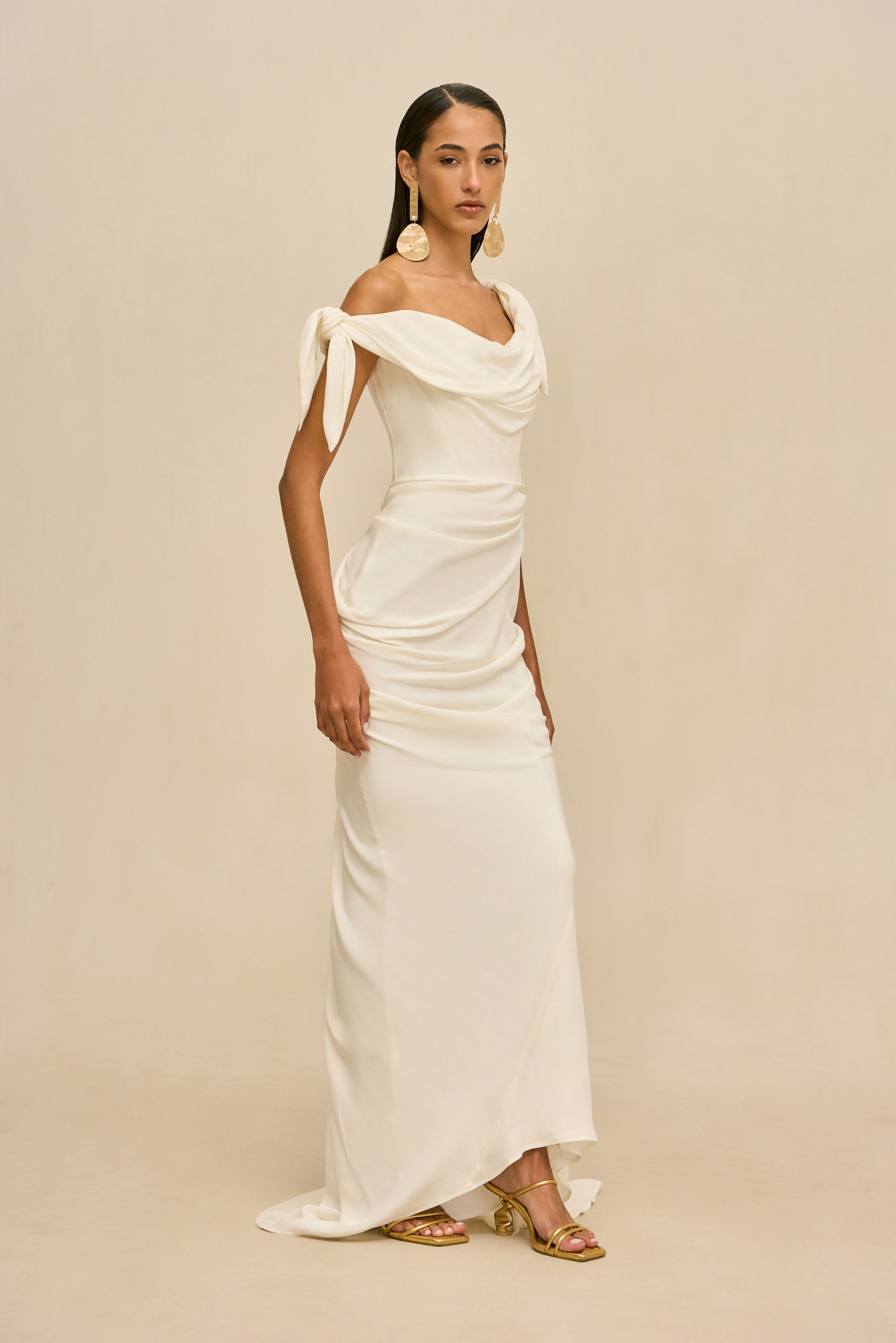 NYSA GOWN - OFF WHITE