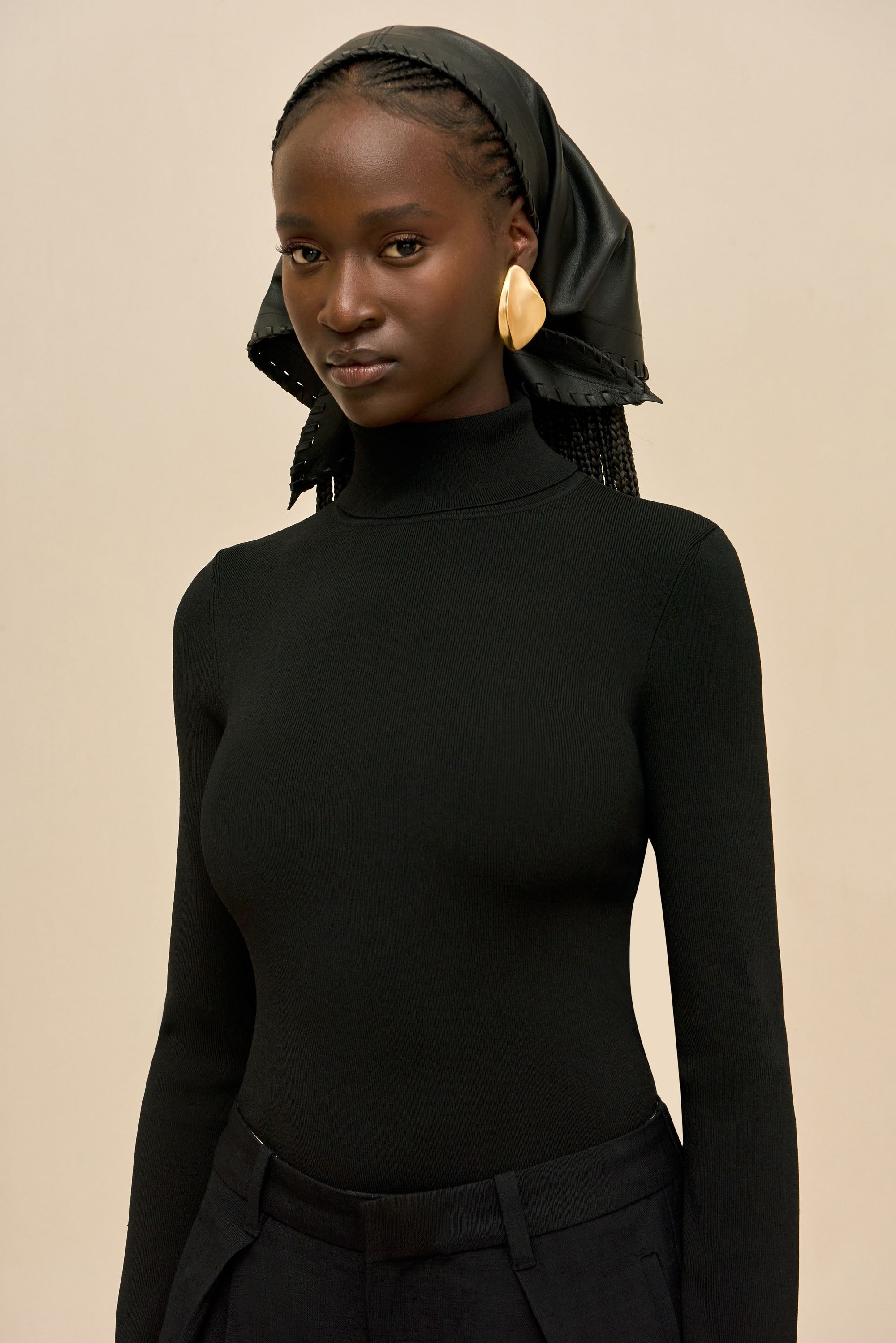DENIZ TOP - BLACK