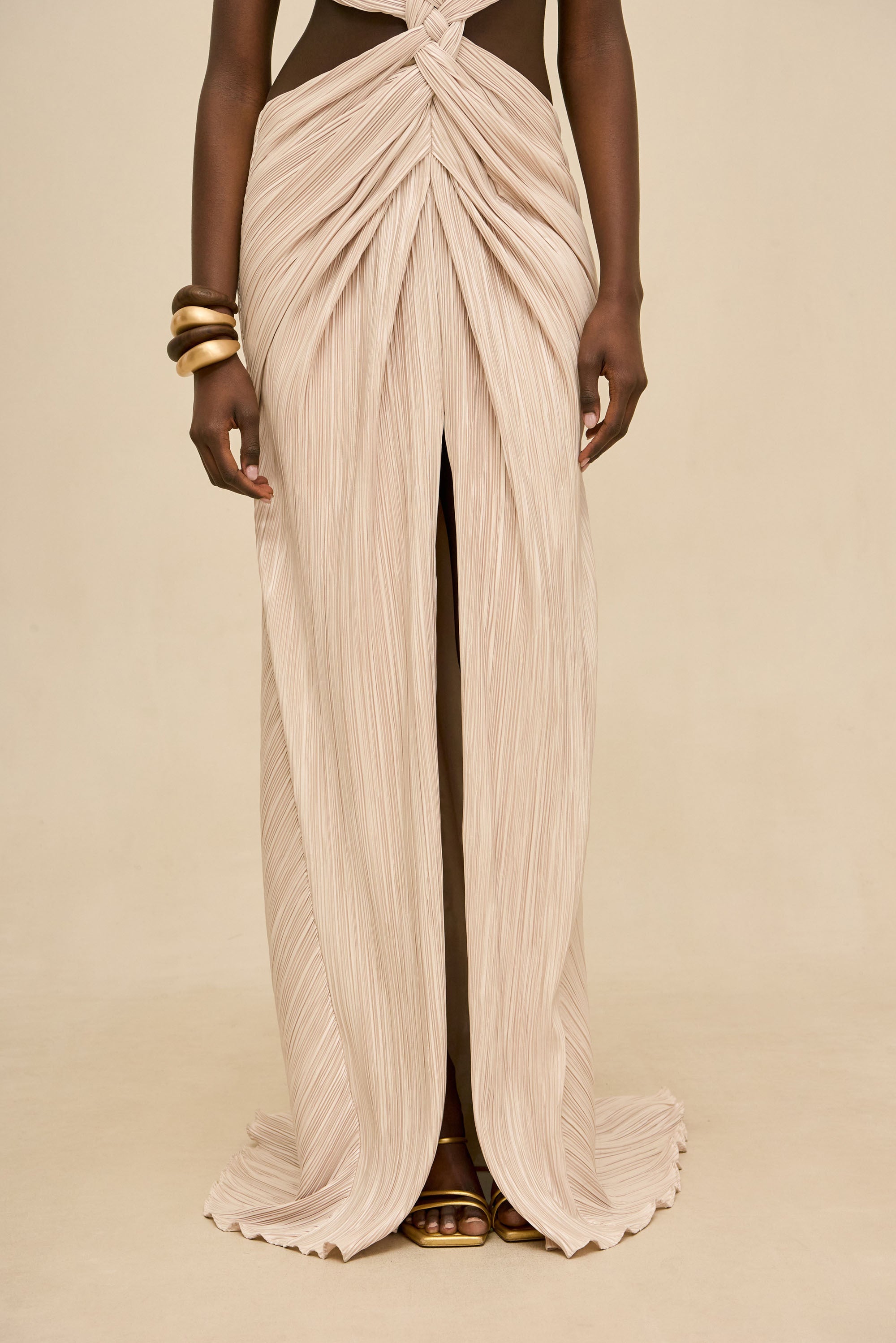 VOSS GOWN - DOVE