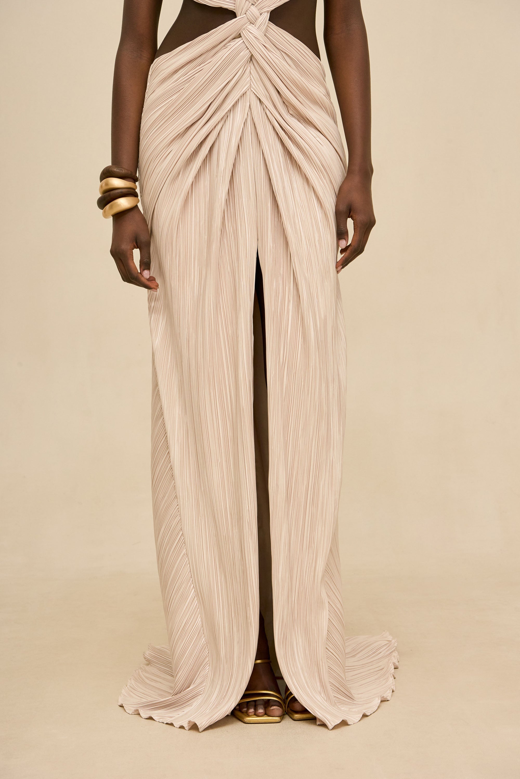 VOSS GOWN - DOVE