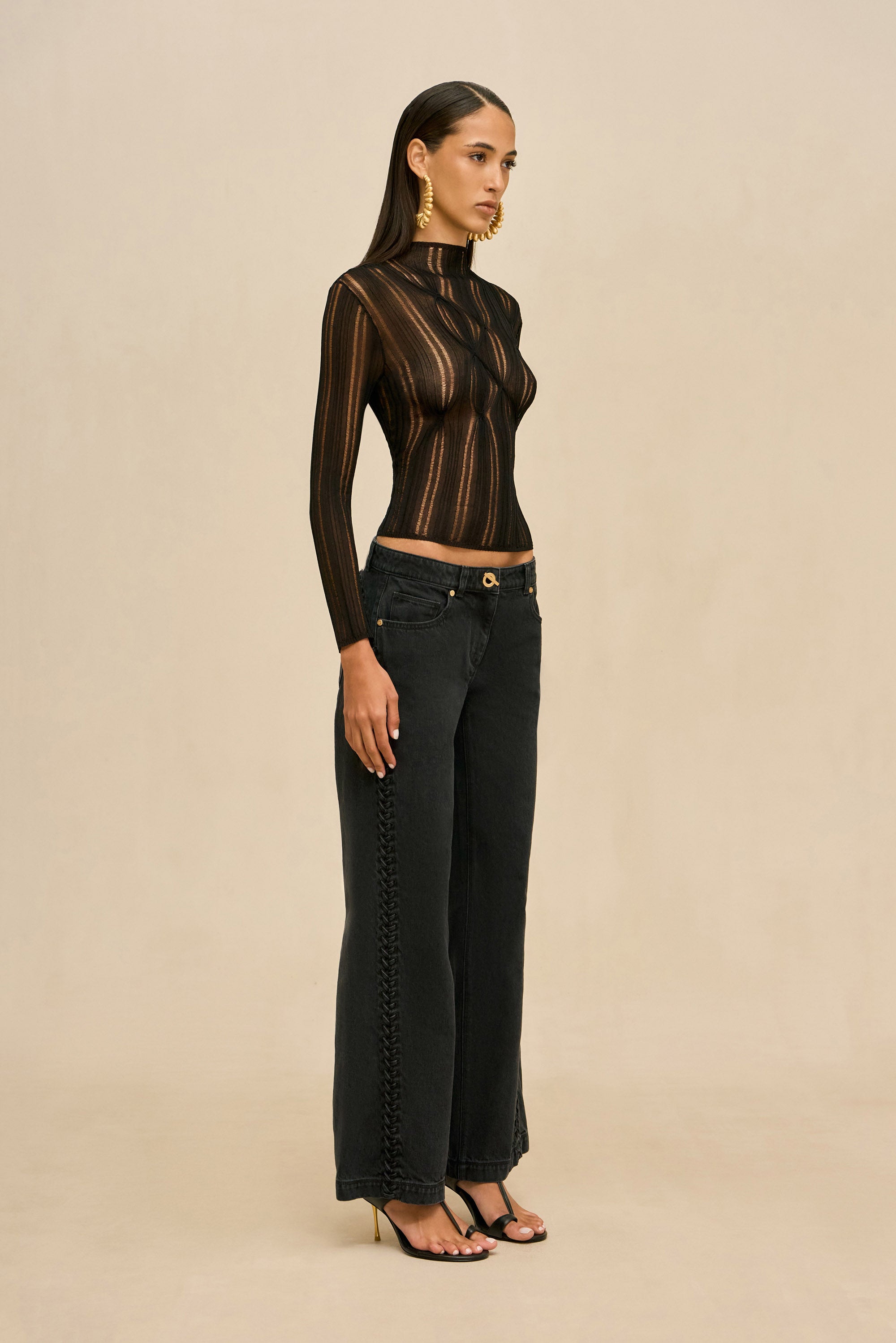 TAI TOP - BLACK