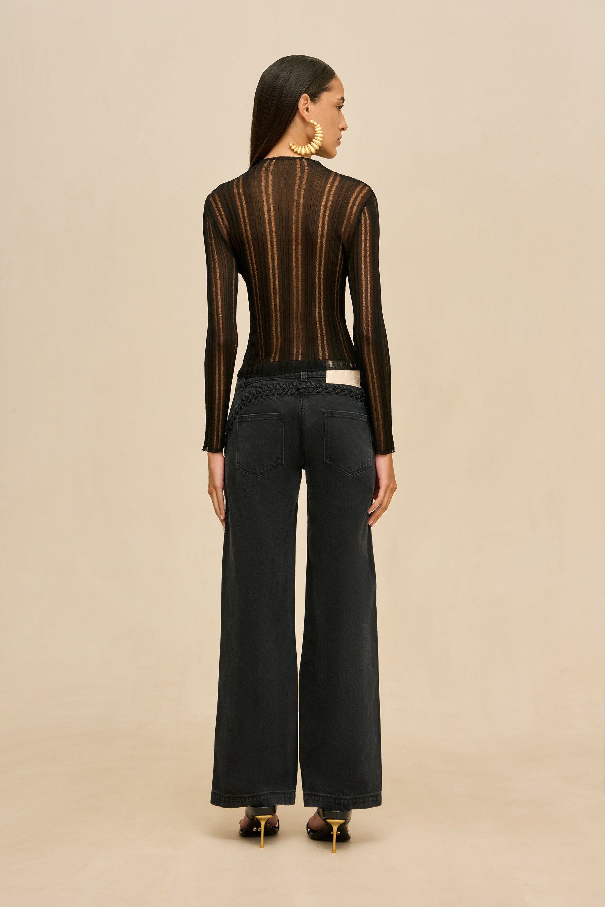 TAI TOP - BLACK