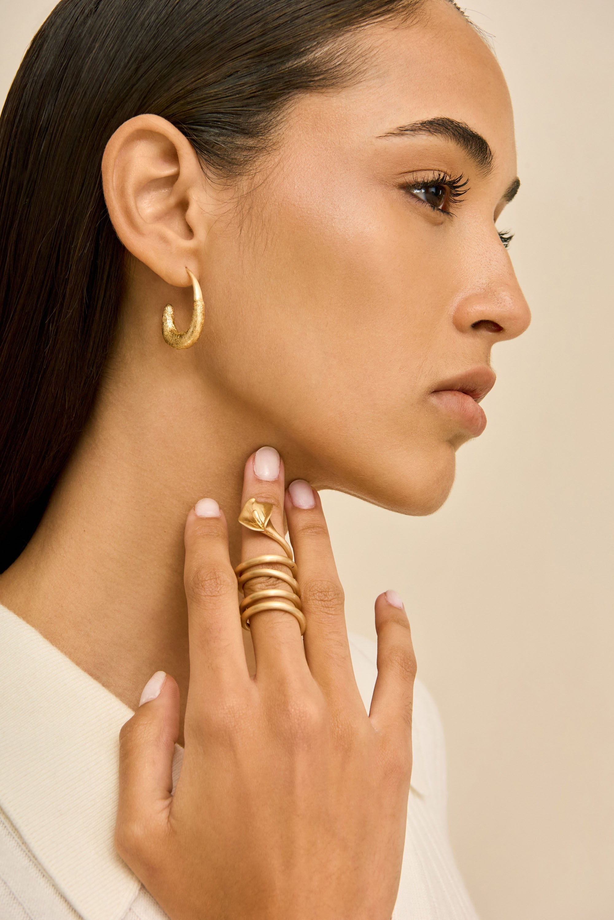 CALLA WAVY RING - BRUSHED BRASS