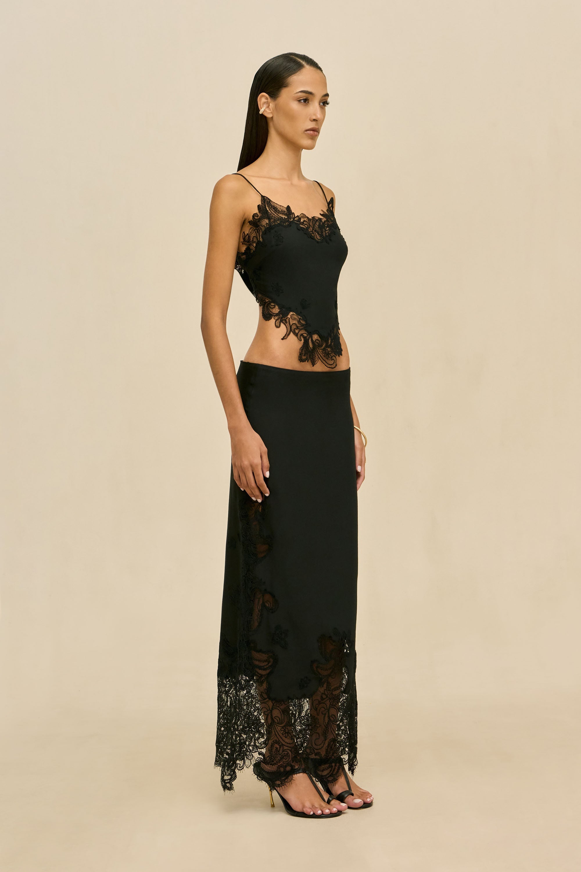 NEVINA TOP - BLACK