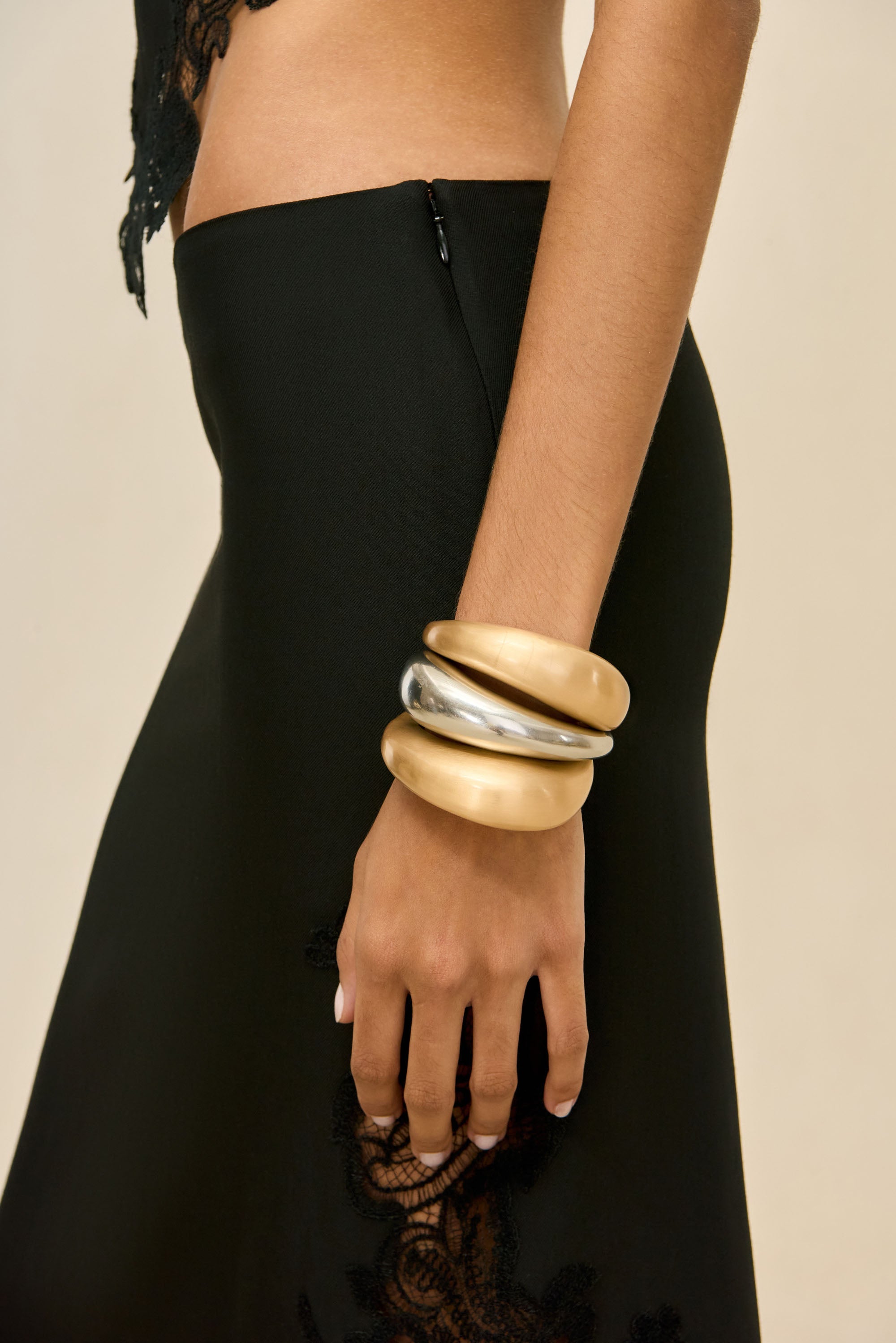 ANALEIA CUFF SET - BRUSHED BRASS & ANTIQUE SILVER