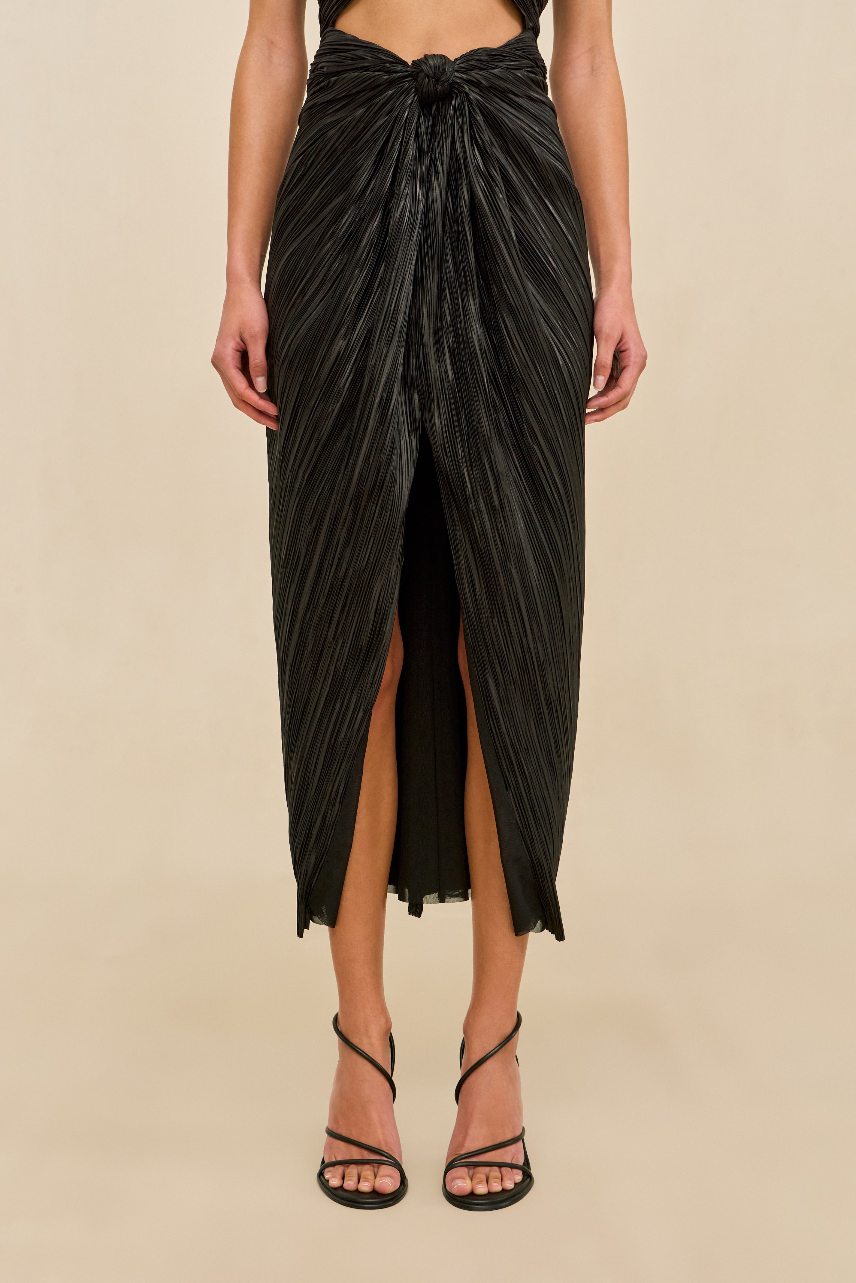 AIRA DRESS - BLACK