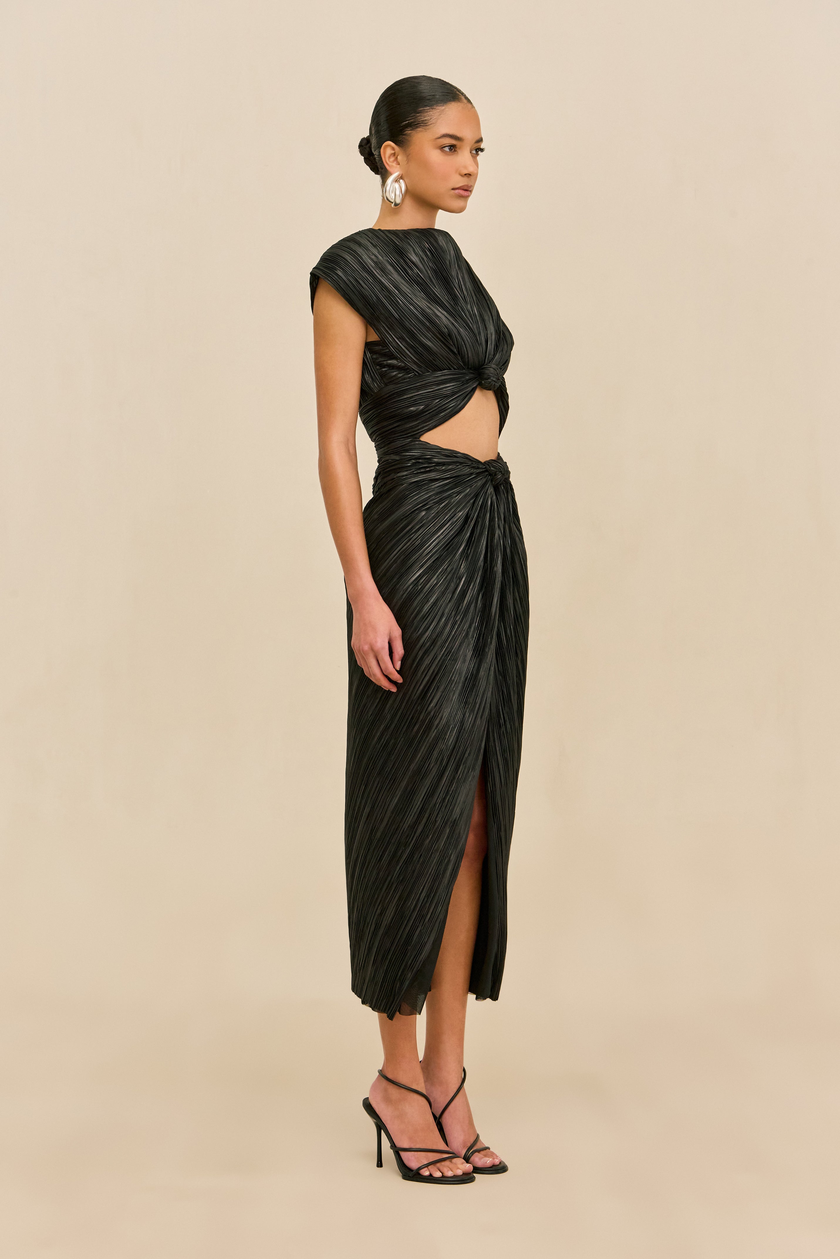 AIRA DRESS - BLACK