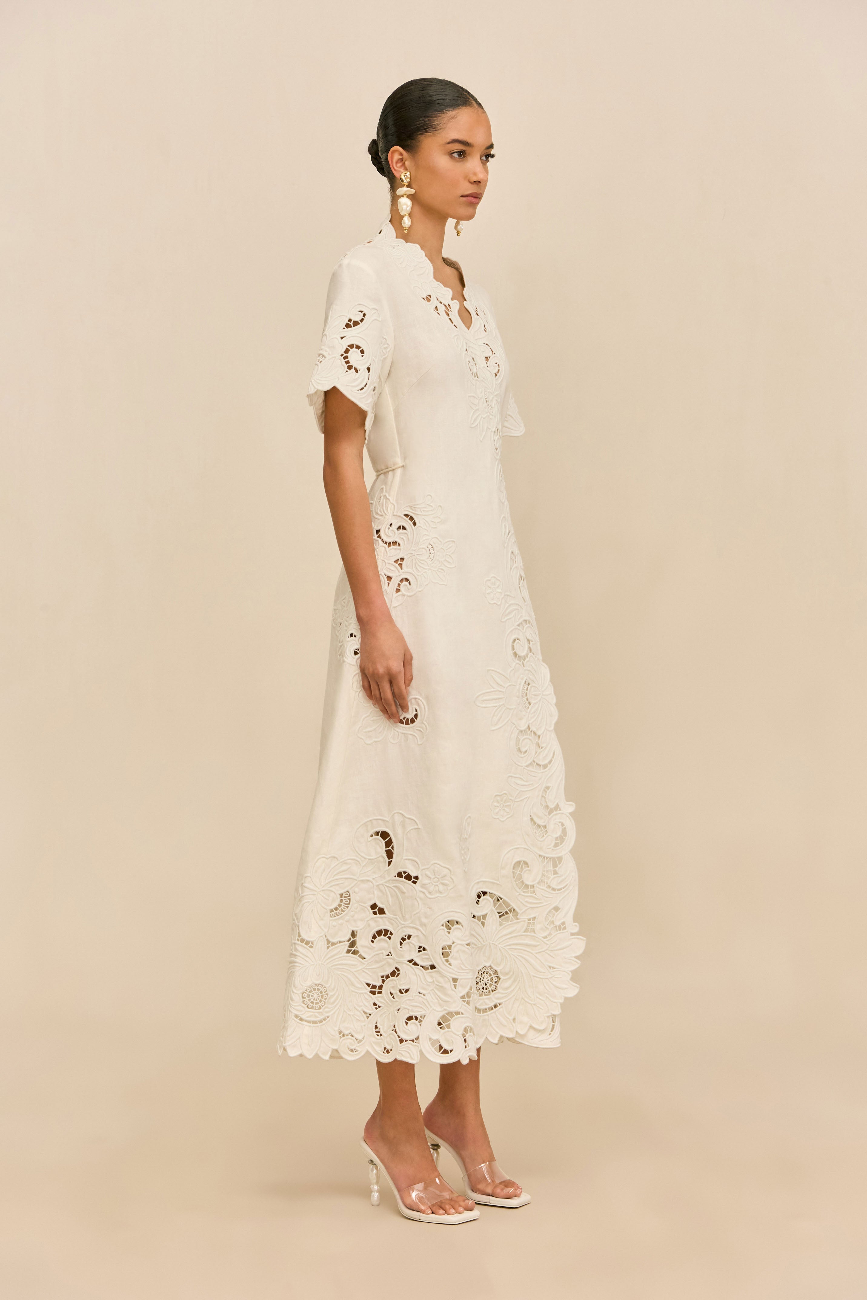 JAIRAYA DRESS - OFF WHITE