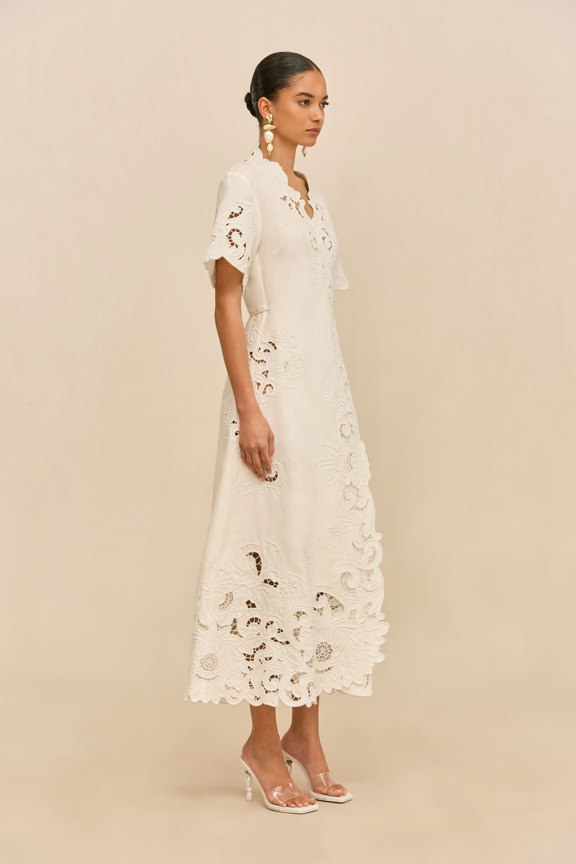 JAIRAYA DRESS - OFF WHITE