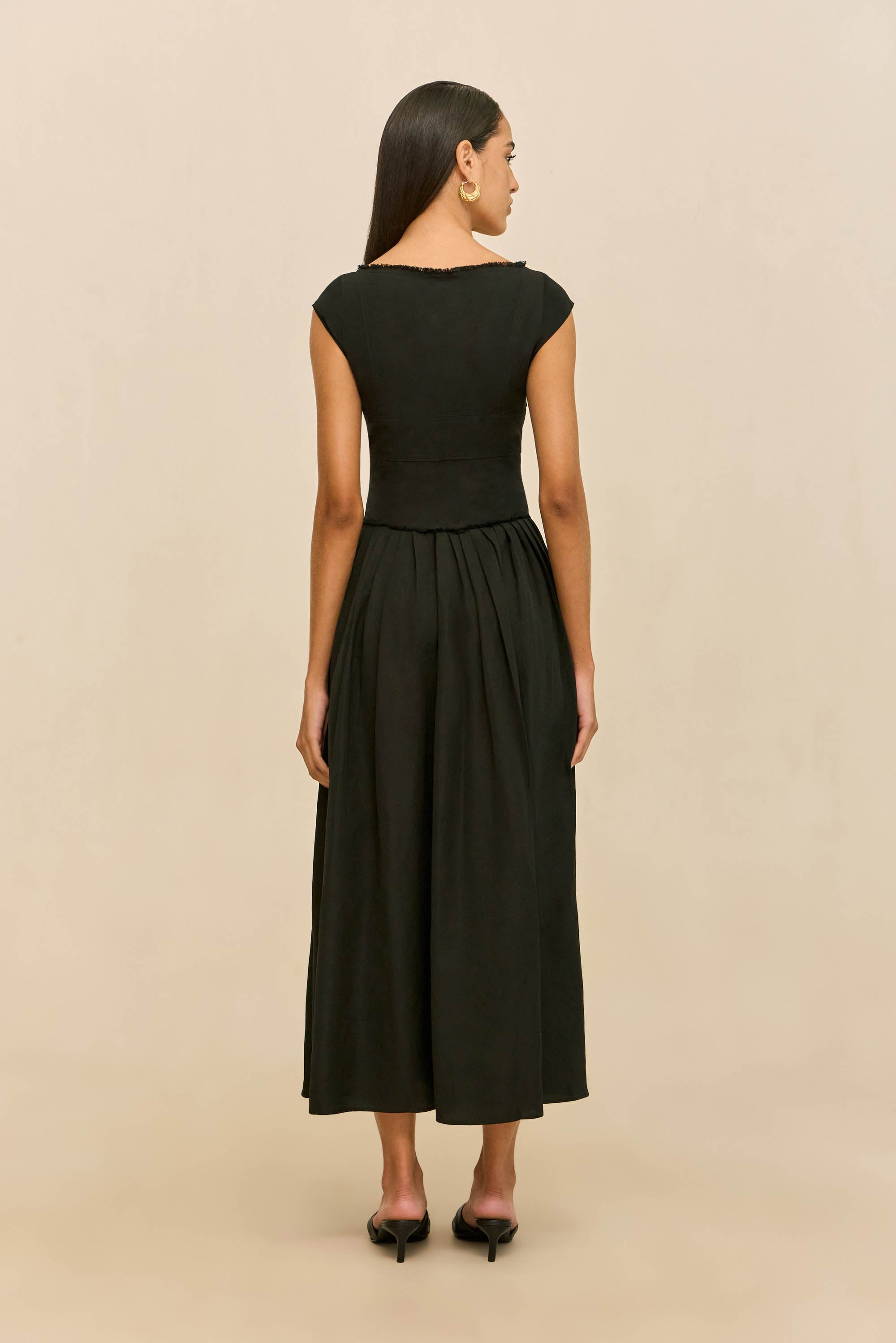 SOLSTICE DRESS - BLACK