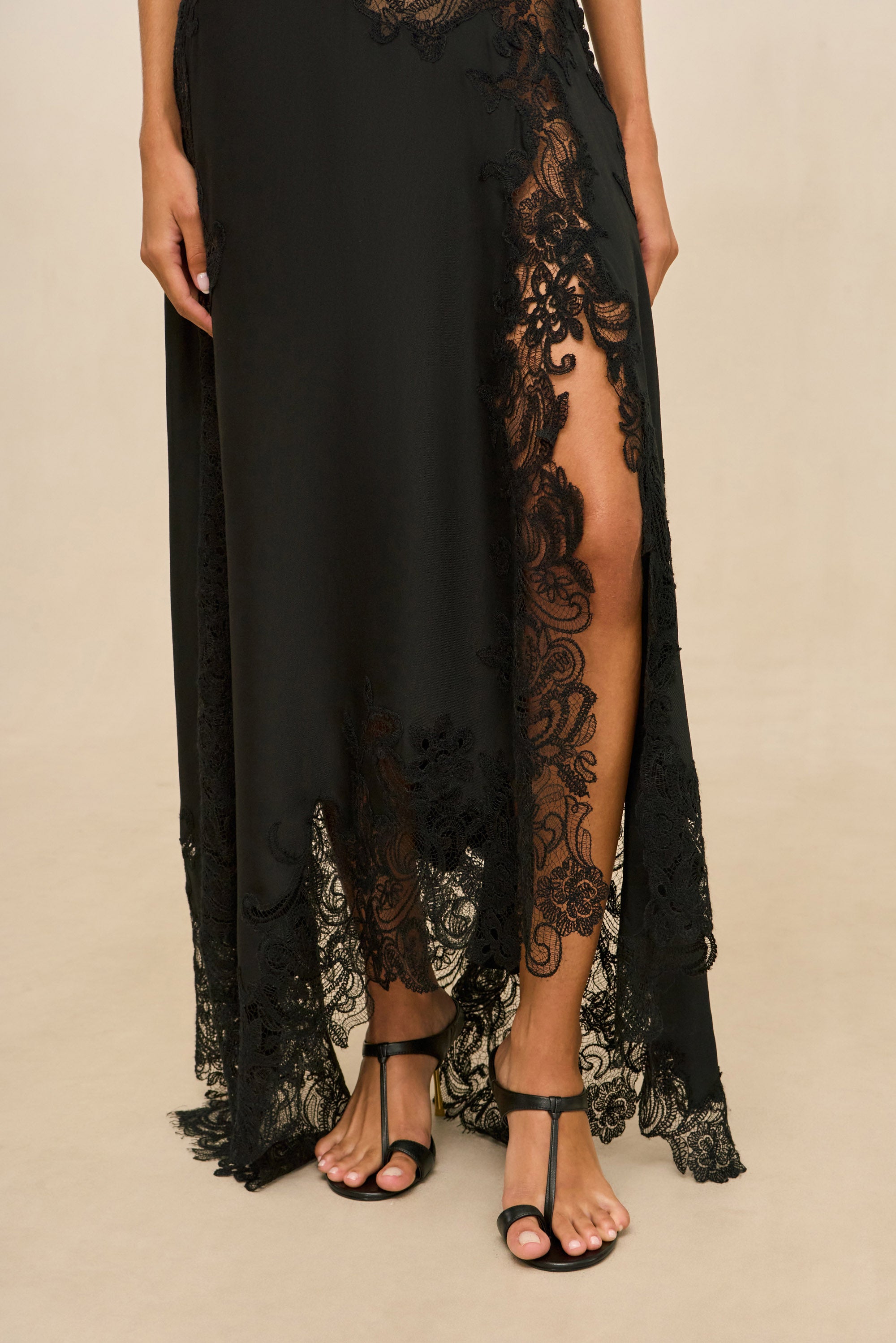ARCADIA DRESS - BLACK